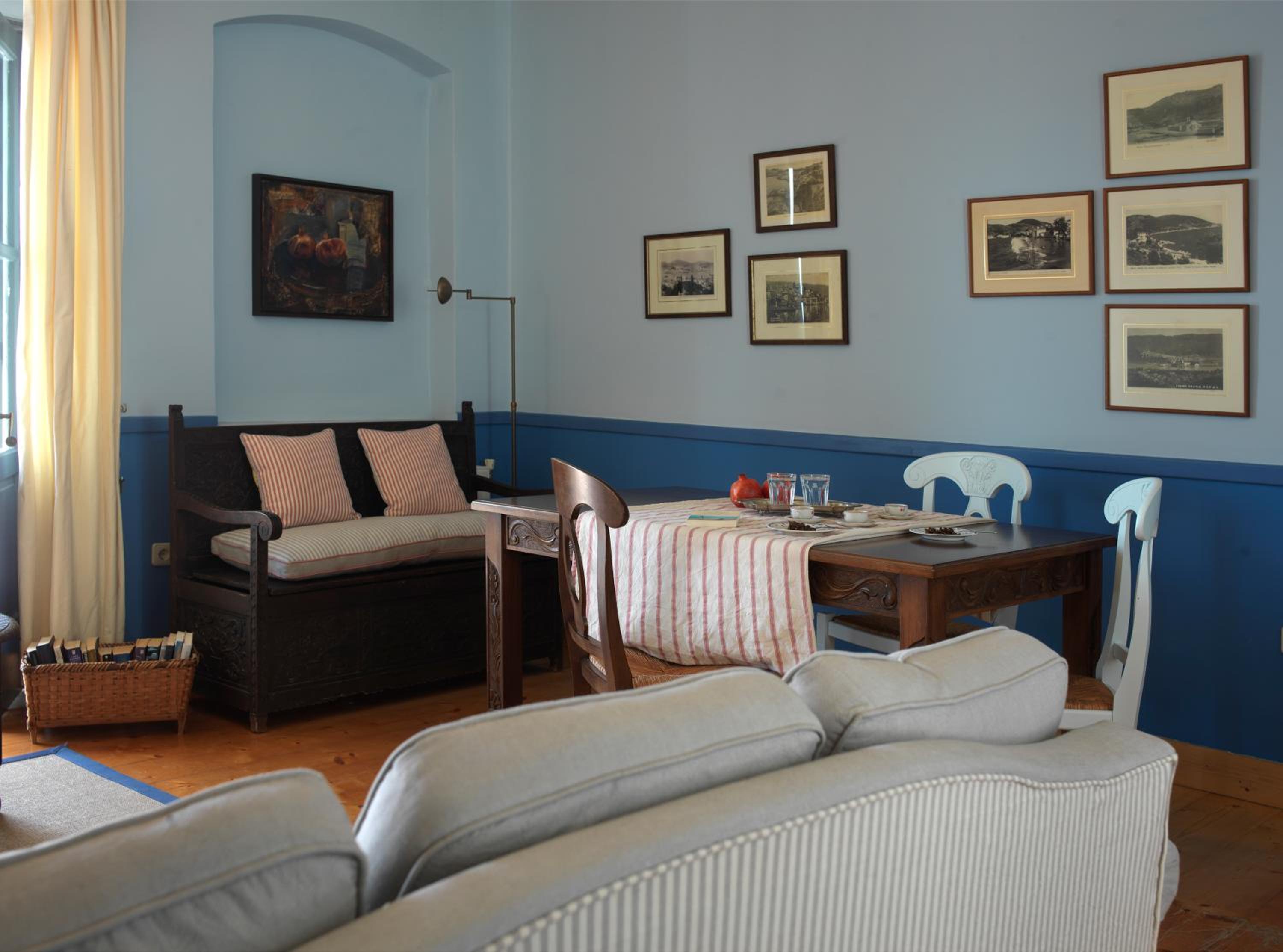 Apartment with Sea View - Photo 9