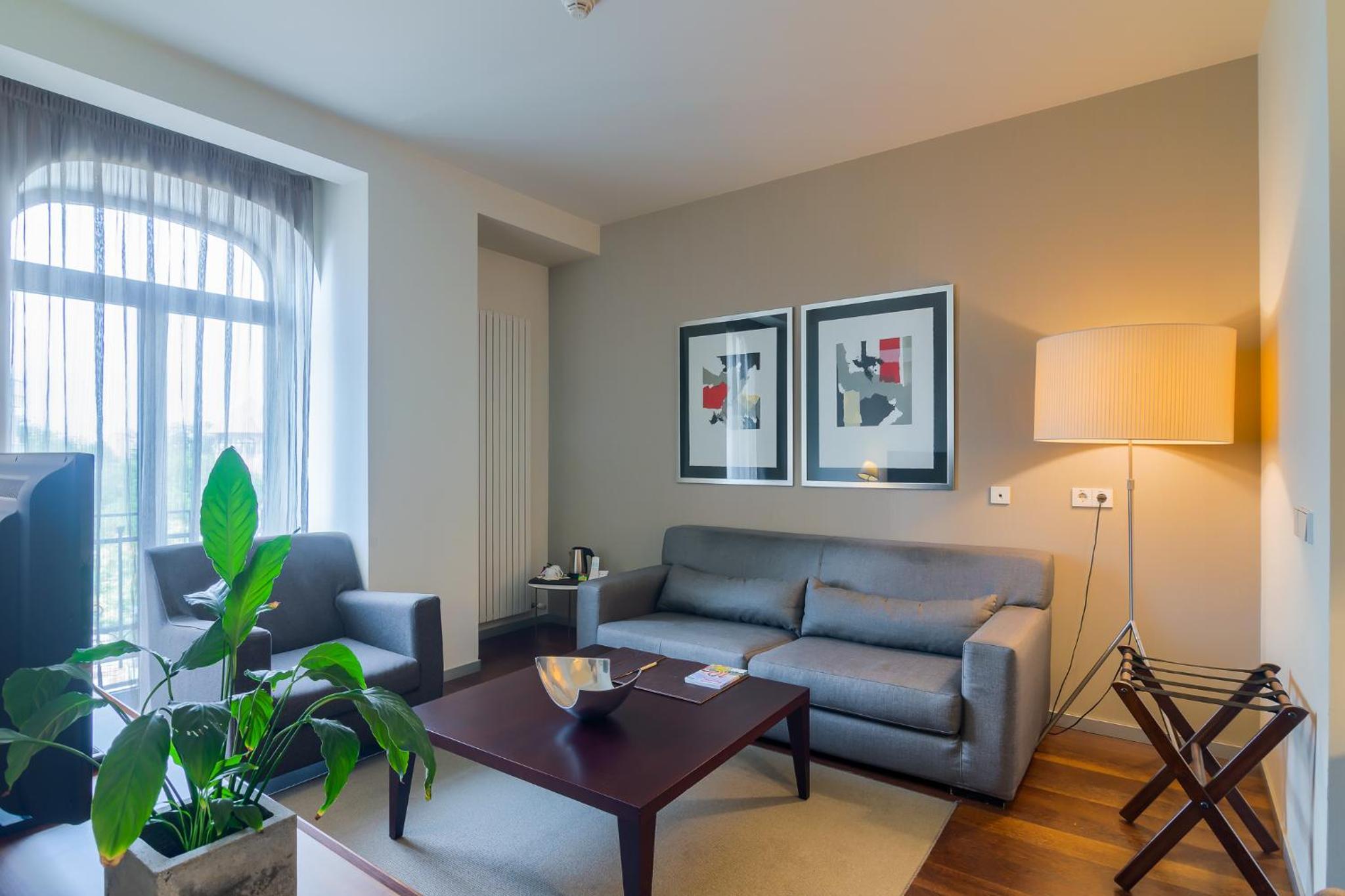 Executive Suite Twin Beds photo 1