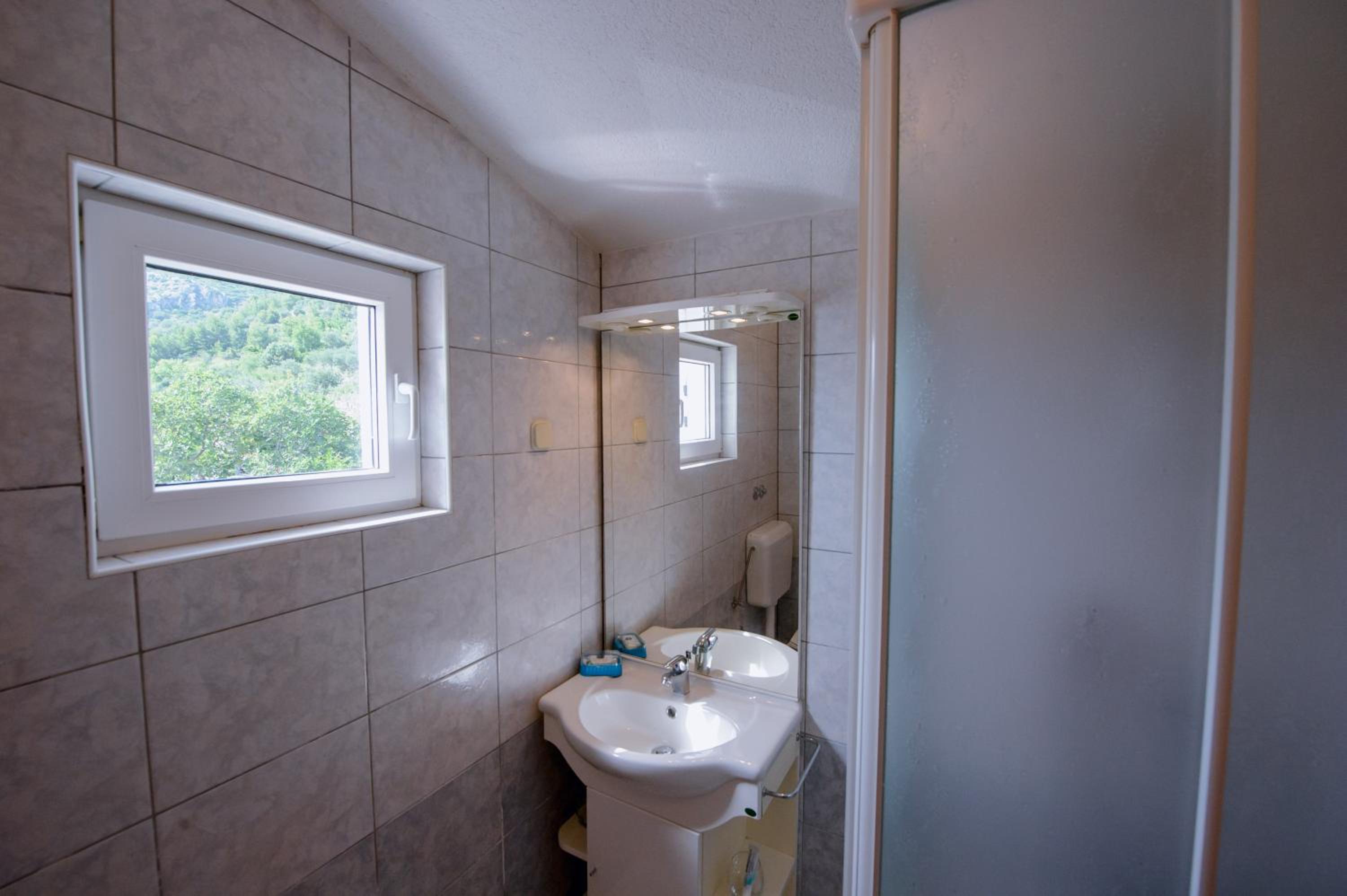 Double Room with Balcony and Sea View photo 3