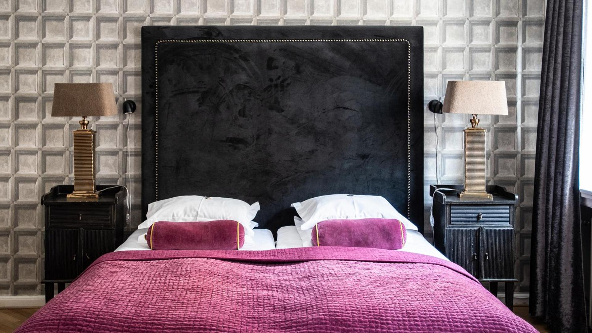 Twin Room - Photo 16