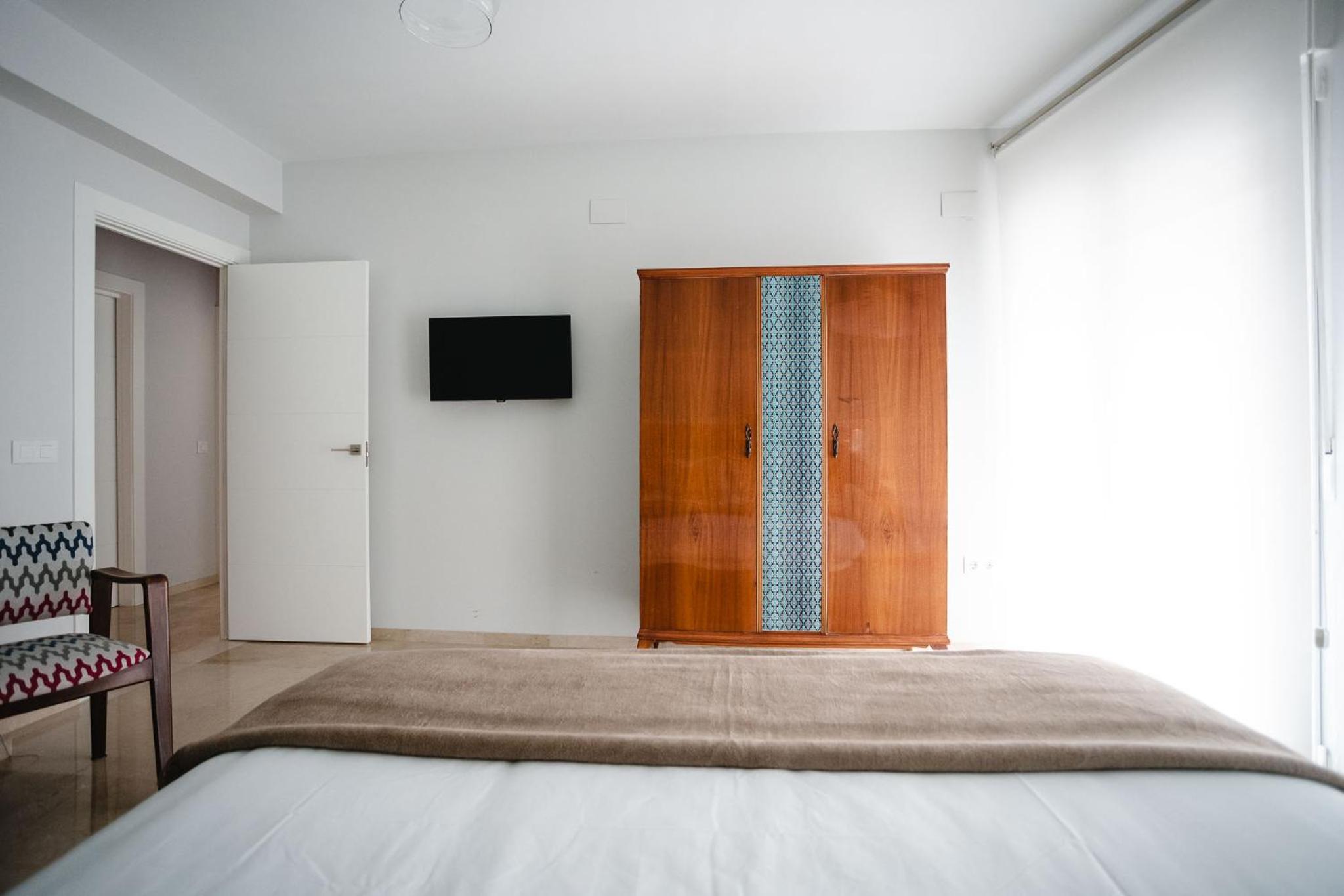 Apartment with Balcony - Photo 42