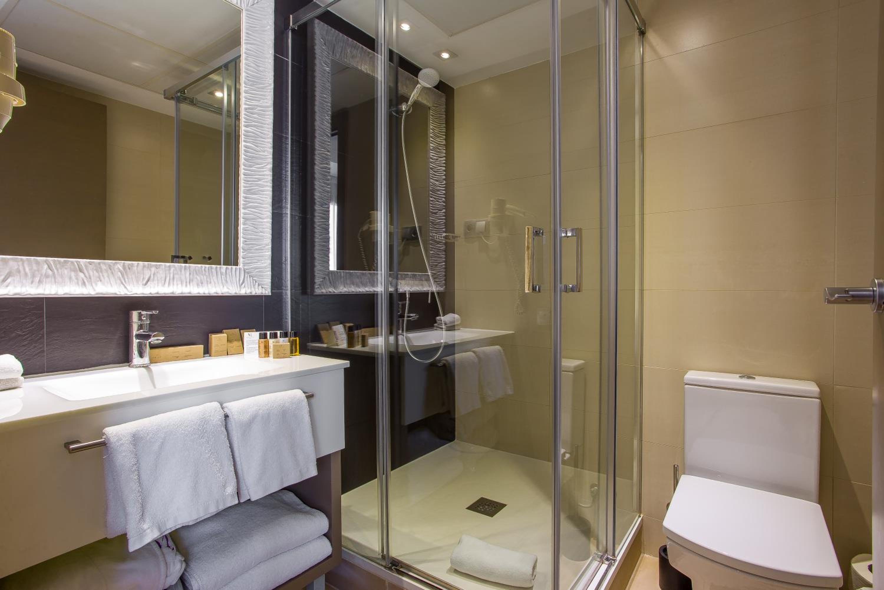 Junior Suite with Terrace photo 2