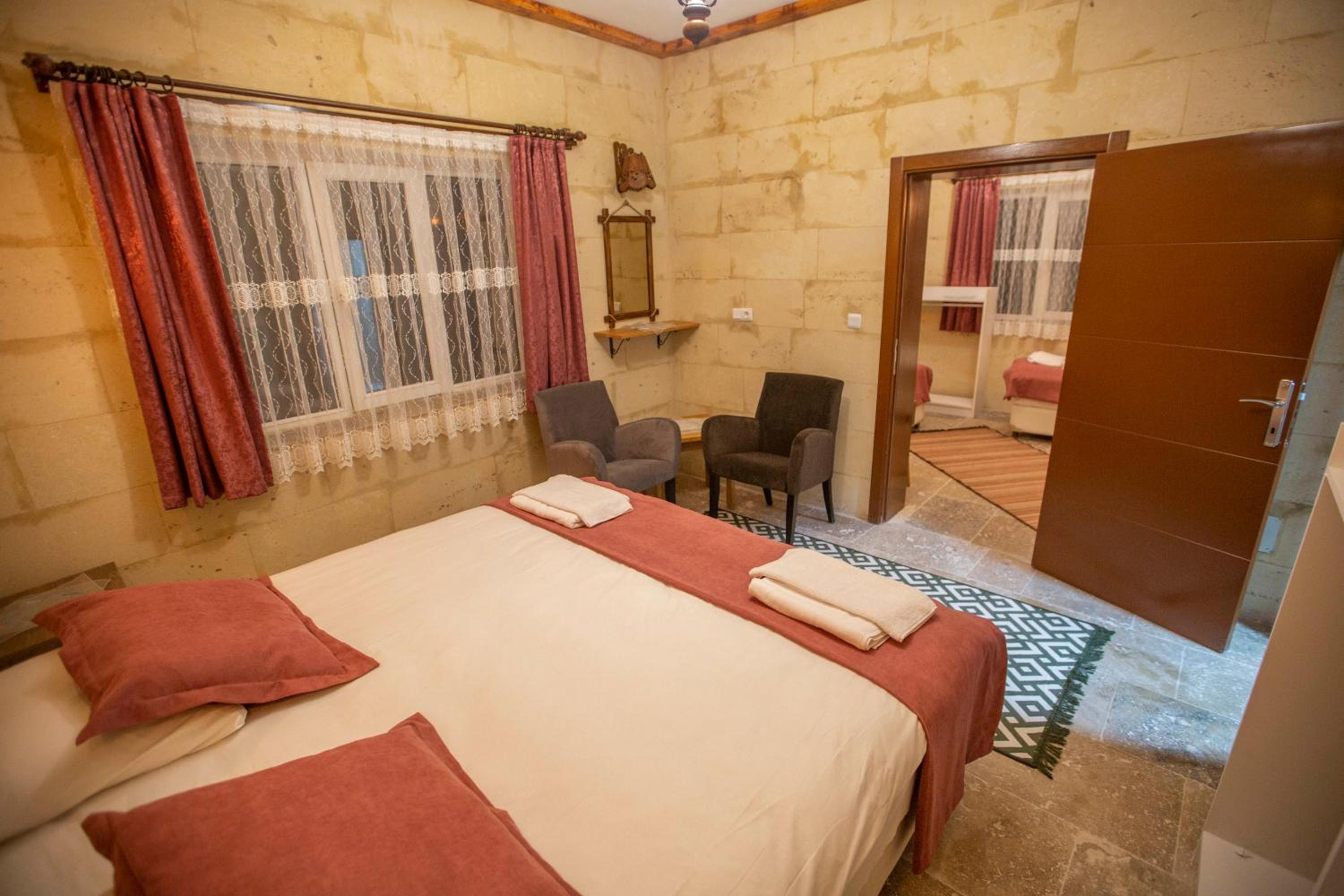 Family Suite - Photo 1