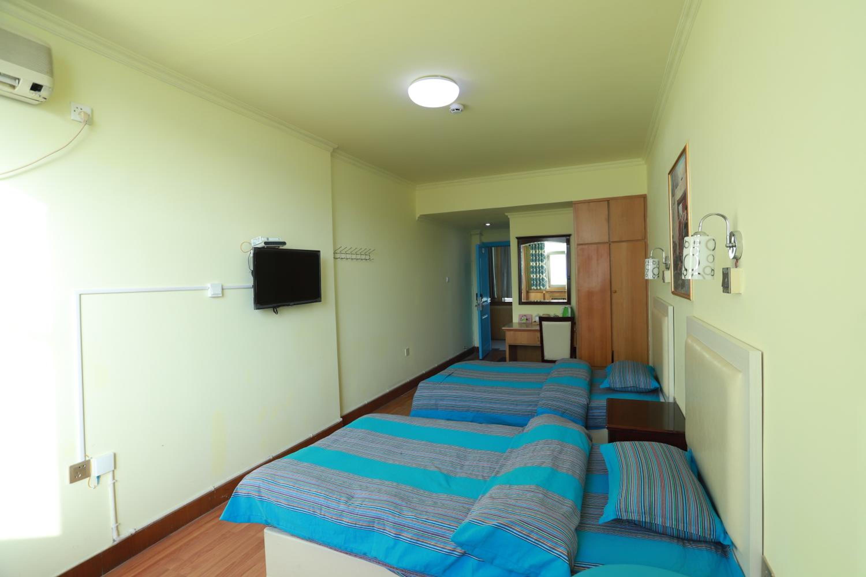 Twin Room With Shower photo 2