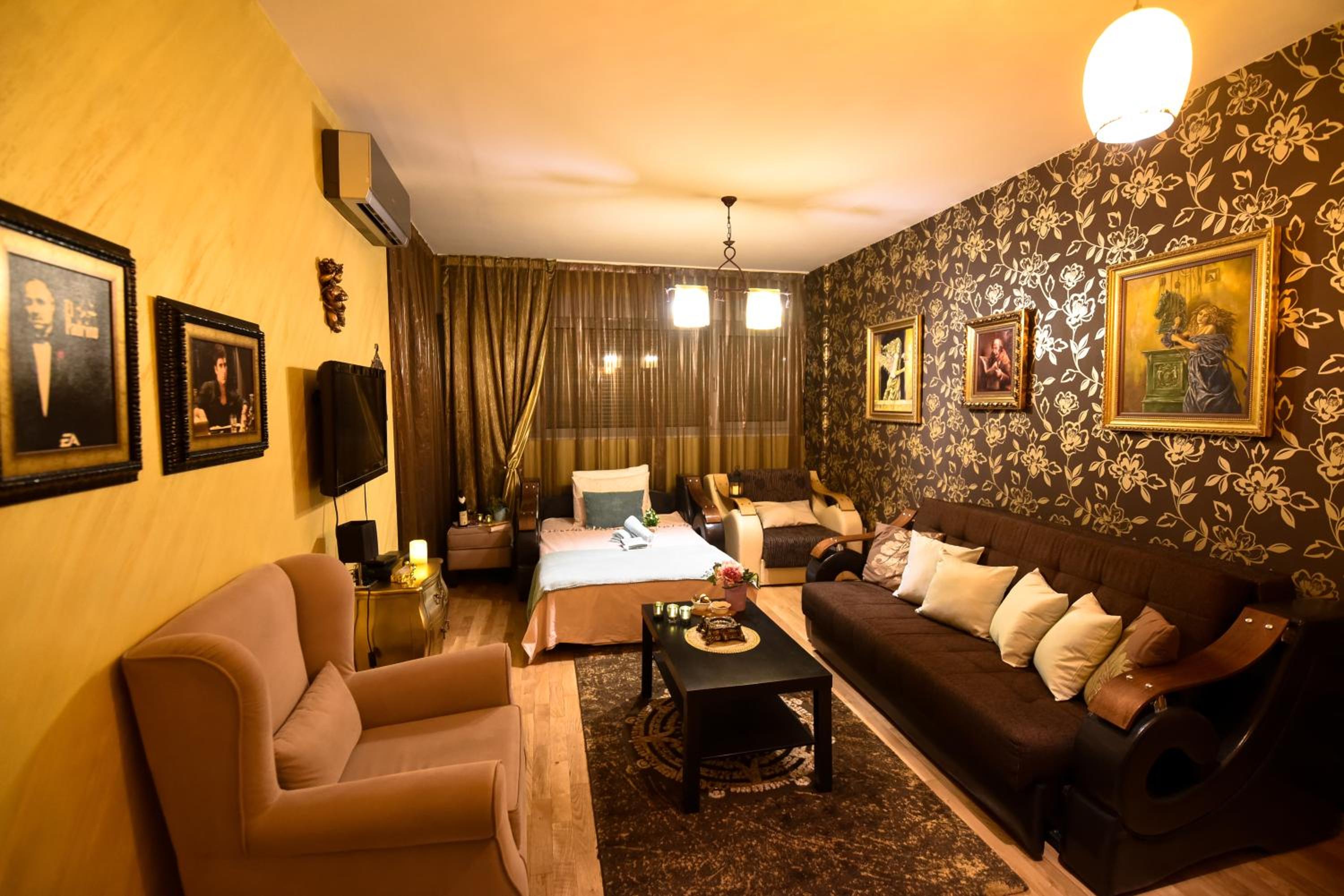 Studio Apartment