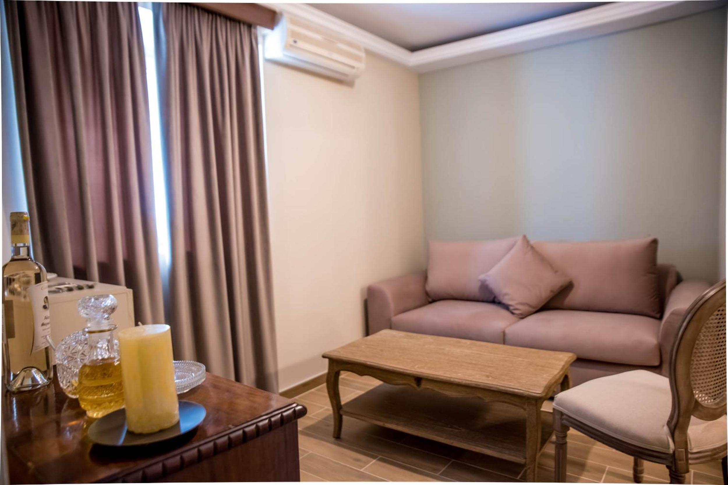 Executive Suite - Groundfloor