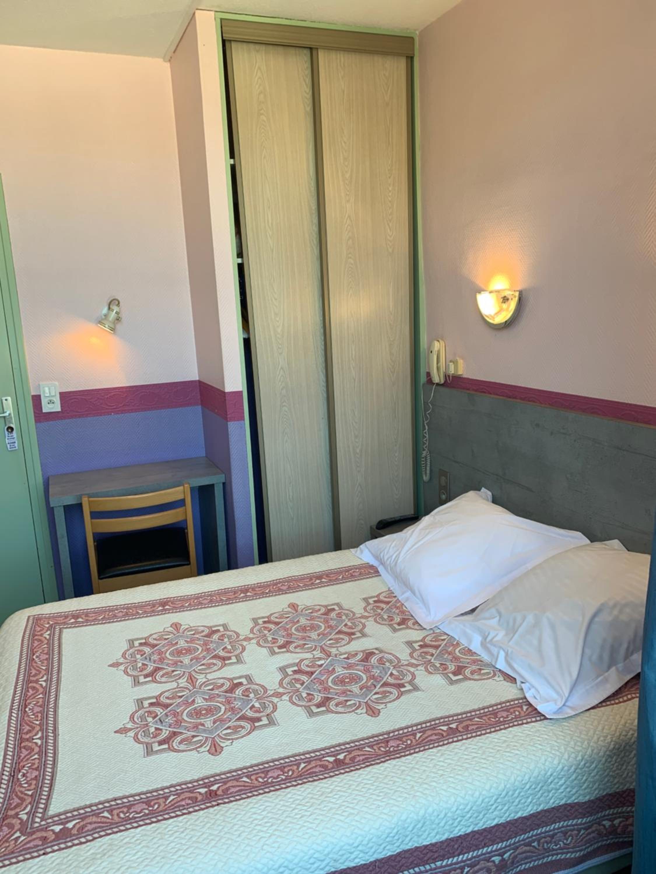 Double Room - Photo 1