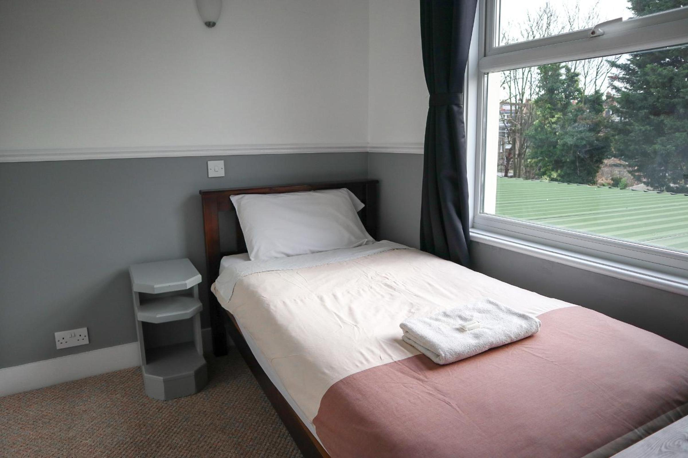 Single Room photo 3