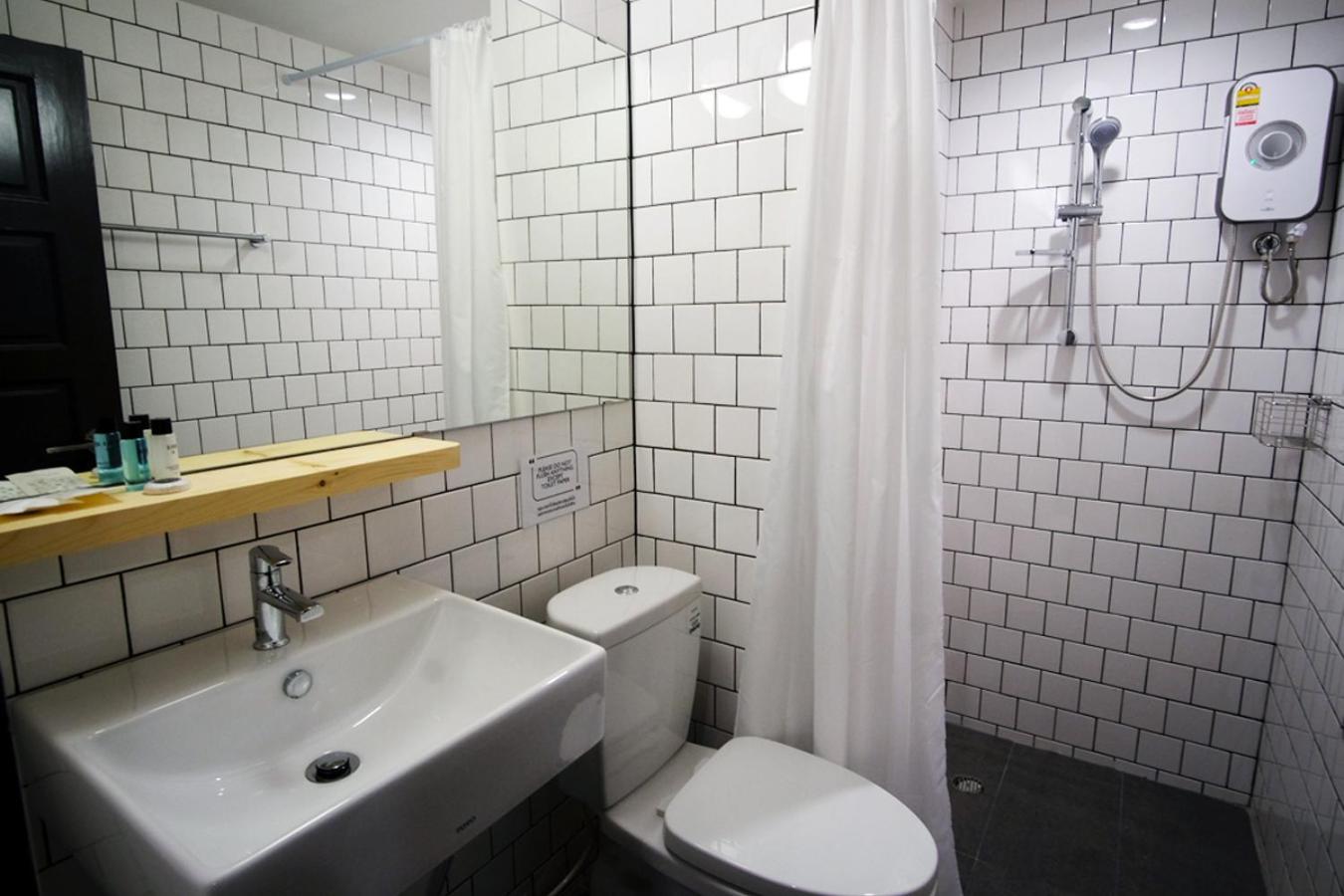 Standard Double Room - Photo 3