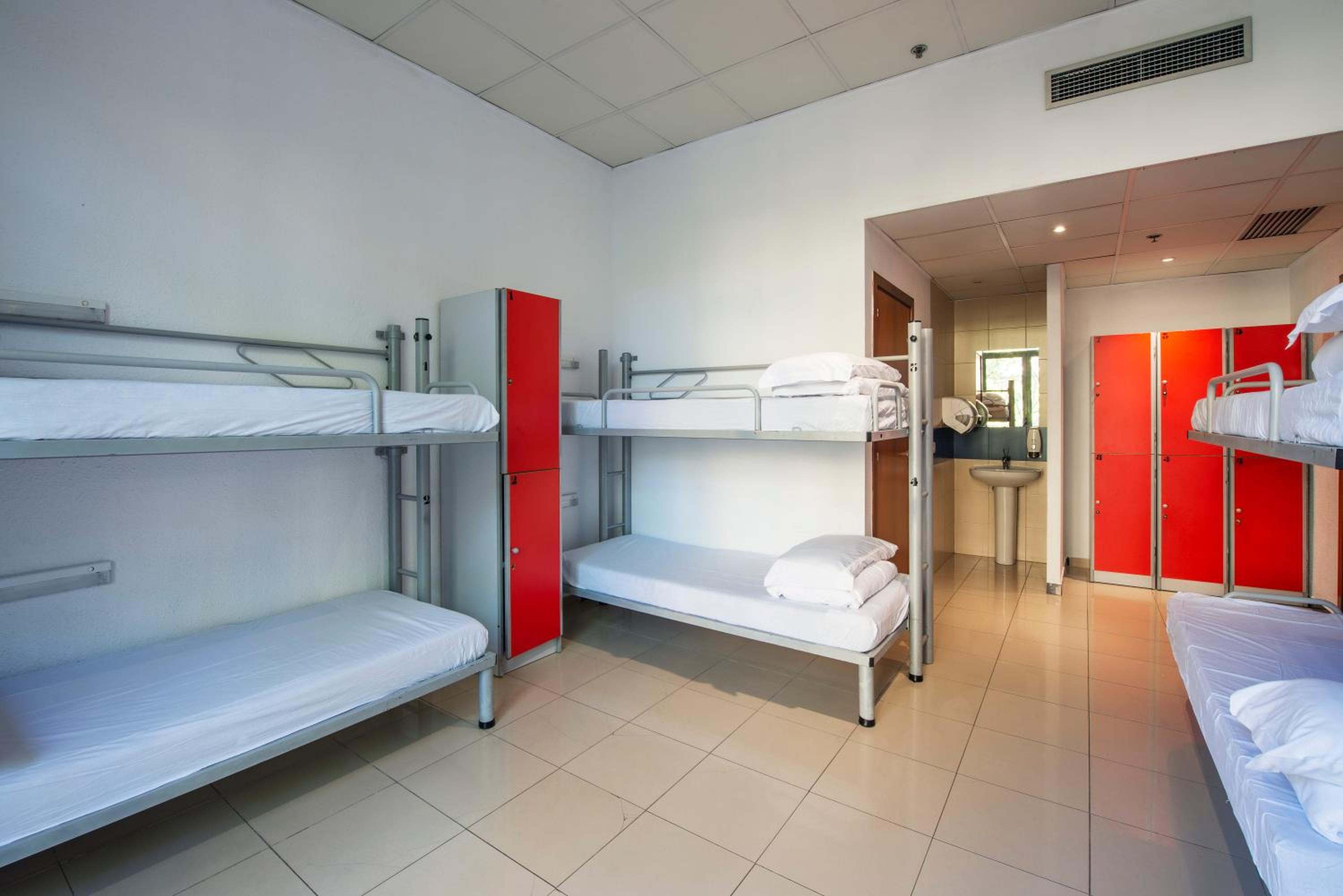 Bed in 8-Bed Female Dorm Ensuite