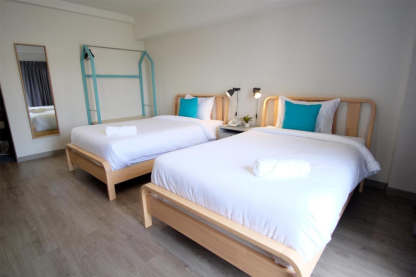 Standard Twin Room - Photo 5