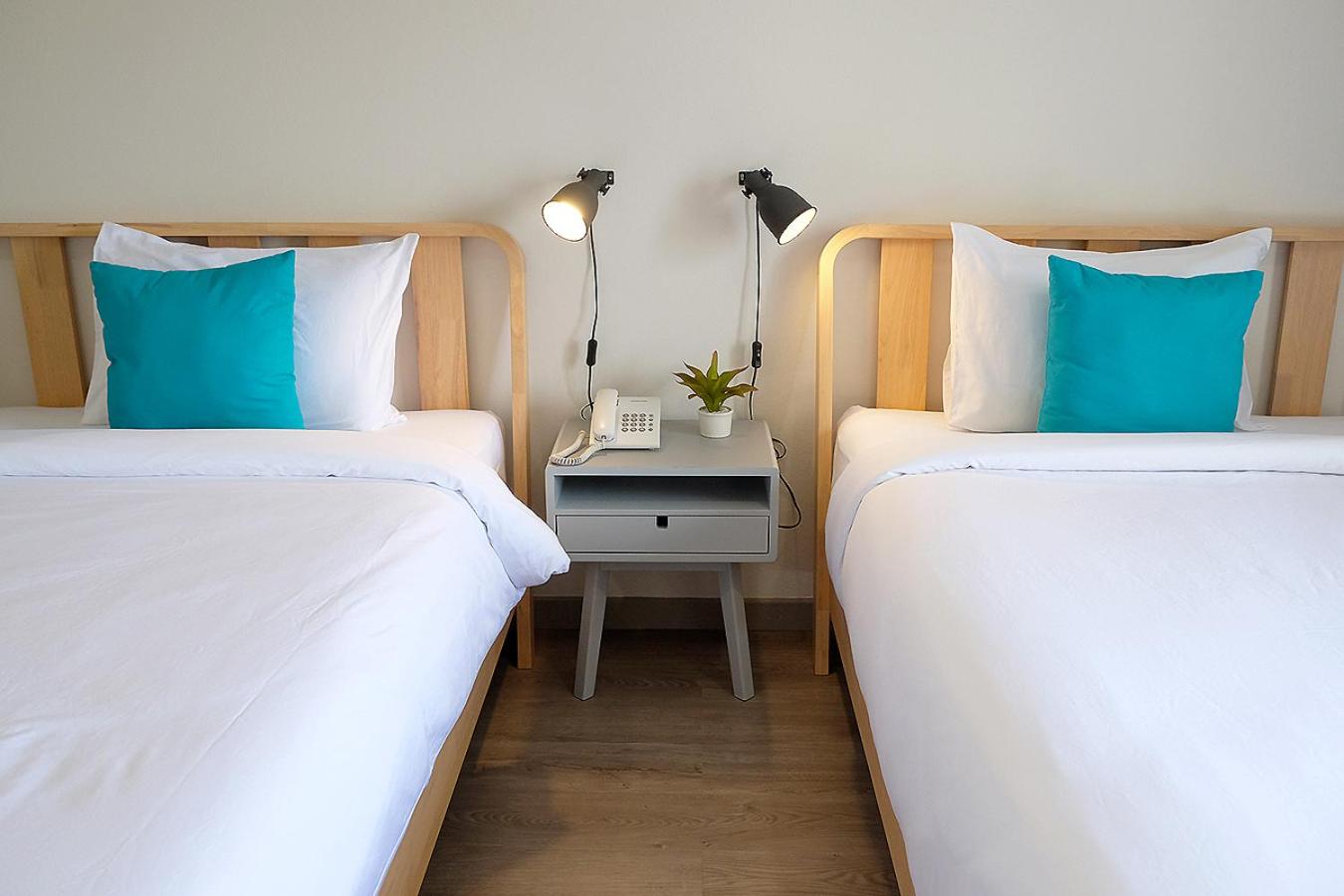 Standard Twin Room - Photo 7