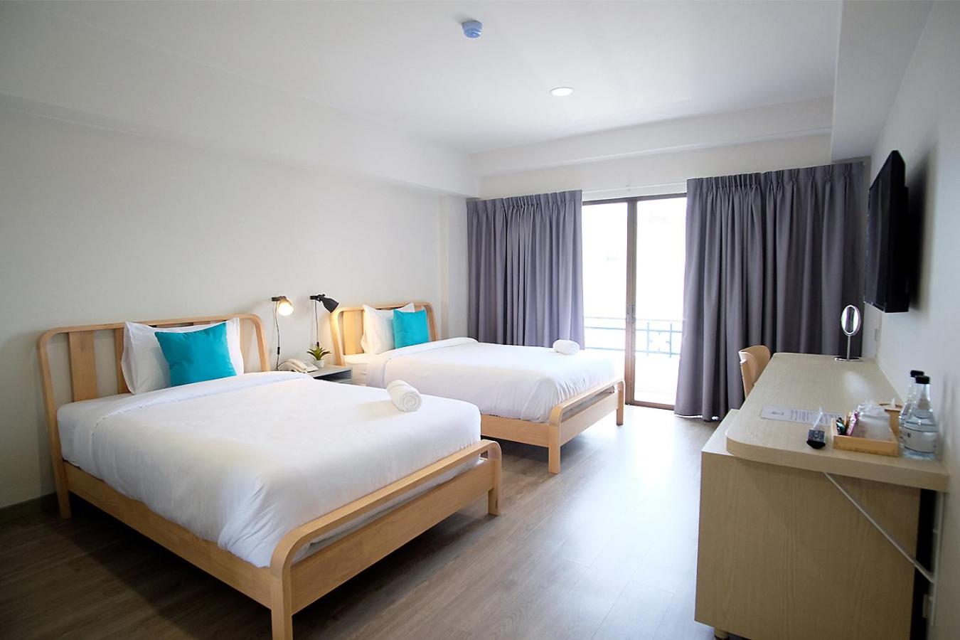 Standard Twin Room - Photo 1