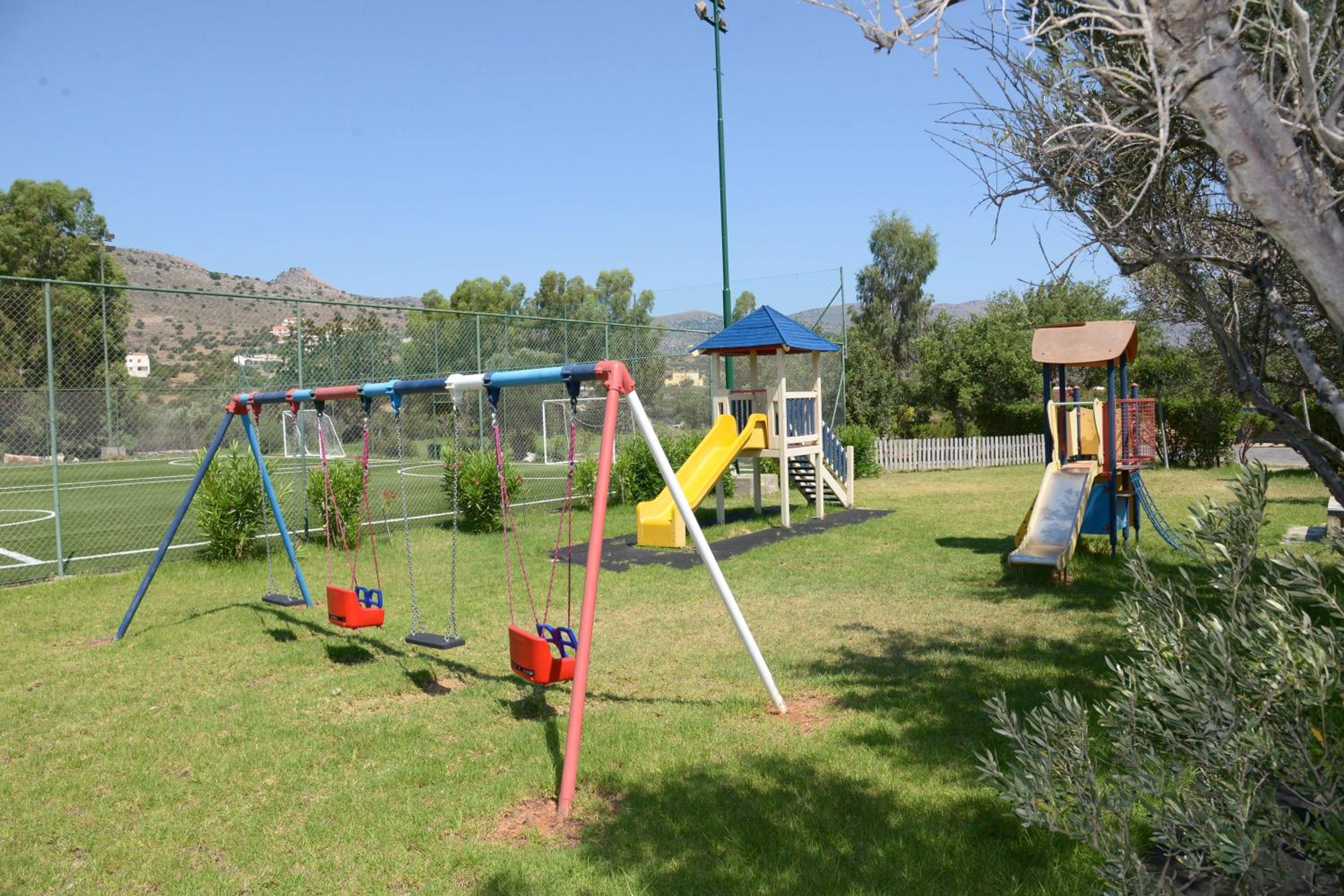 Family Suite Open Plan Garden View - Photo 4