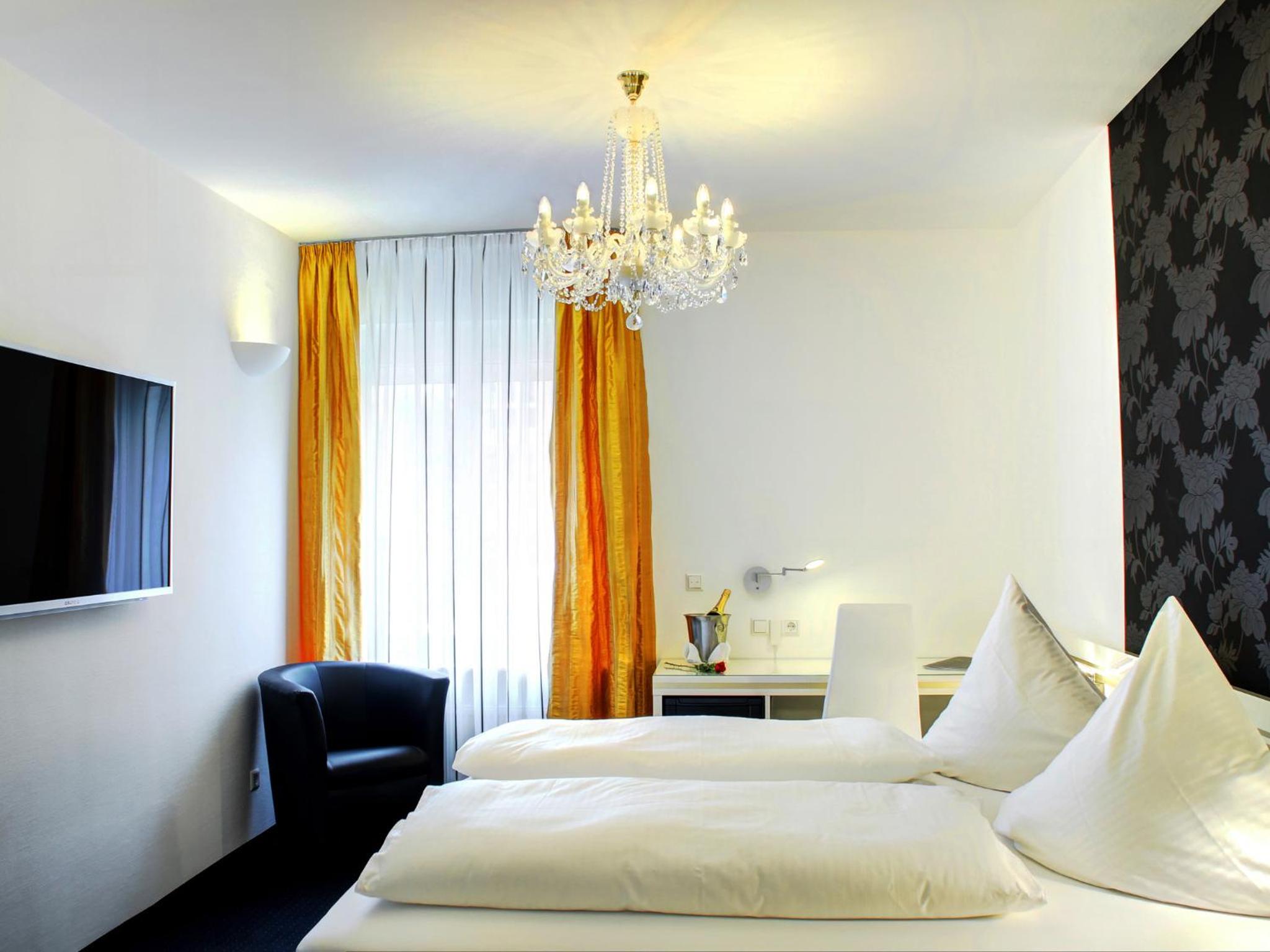 Deluxe Double Room - Photo 7