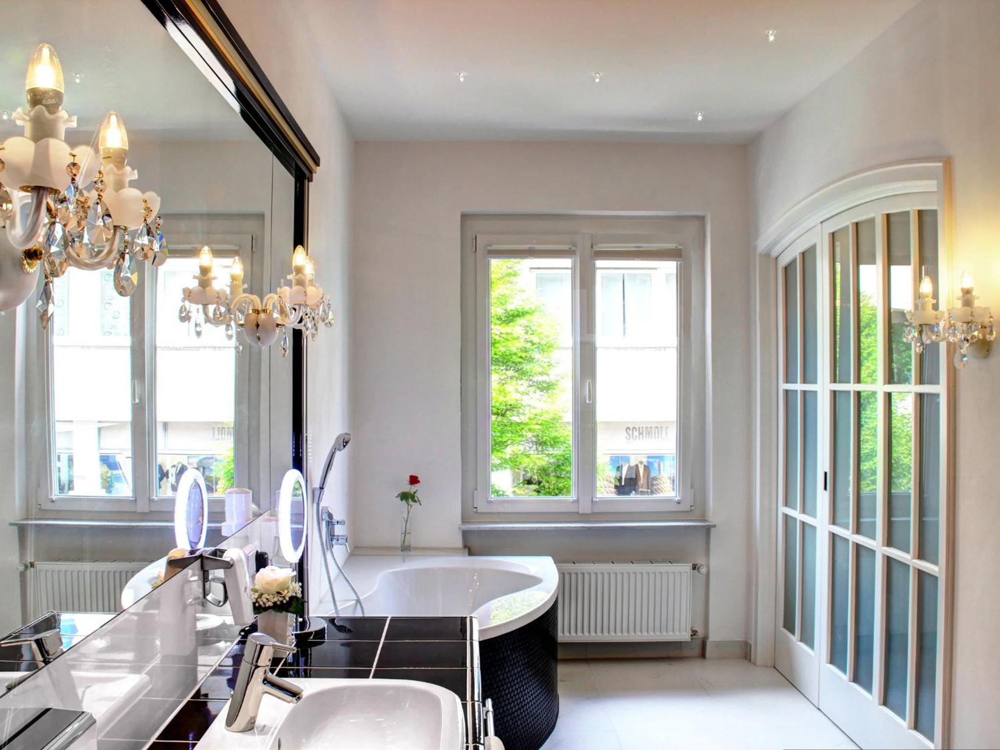 Suite - Photo 6