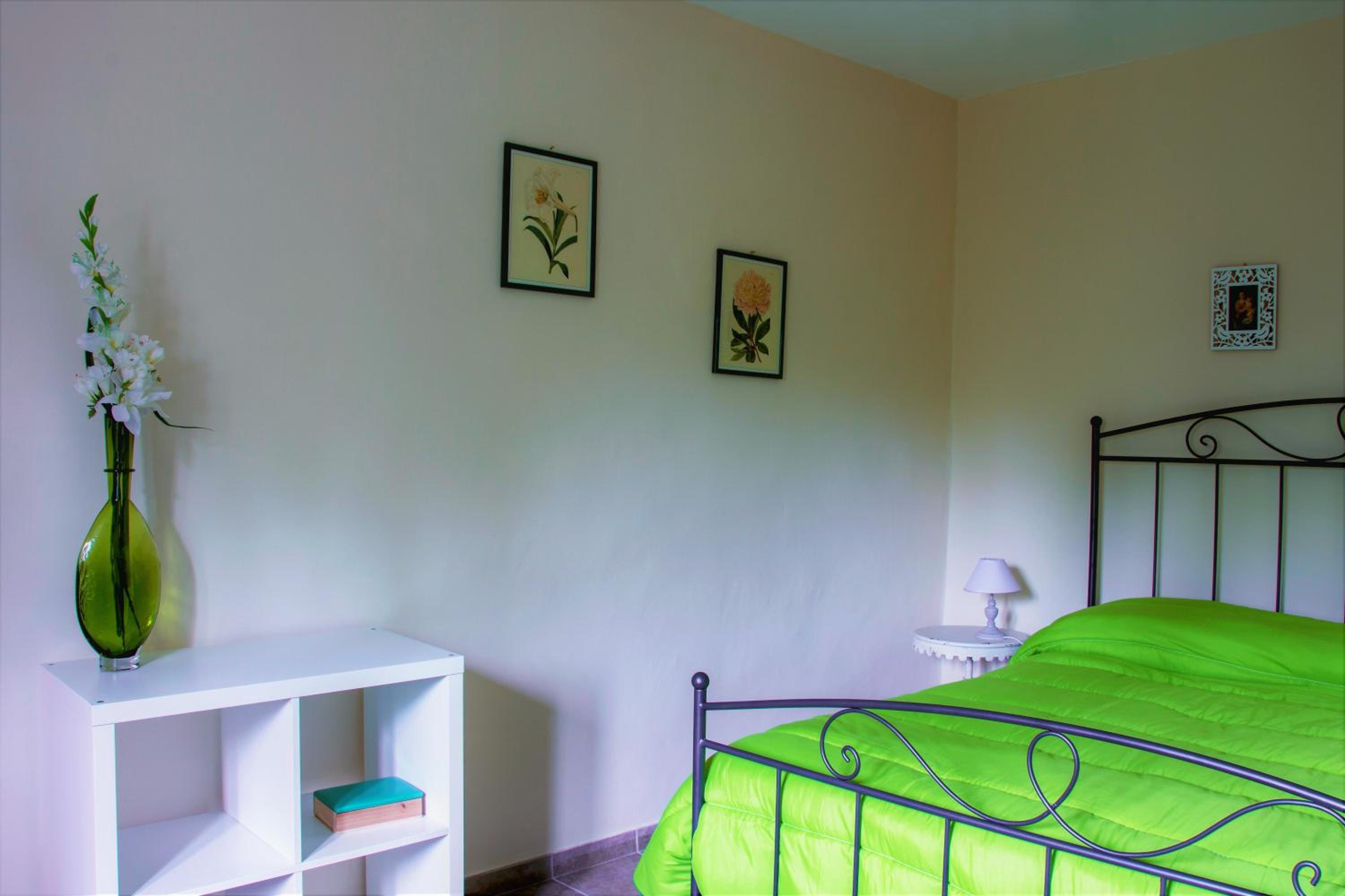 Triple Room with Private Bathroom - Photo 1