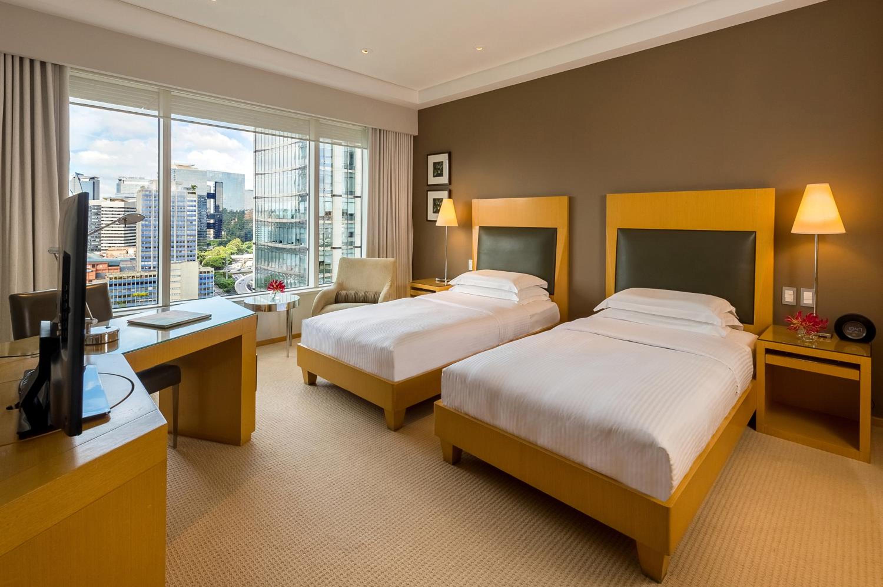 Twin Room - Photo 5