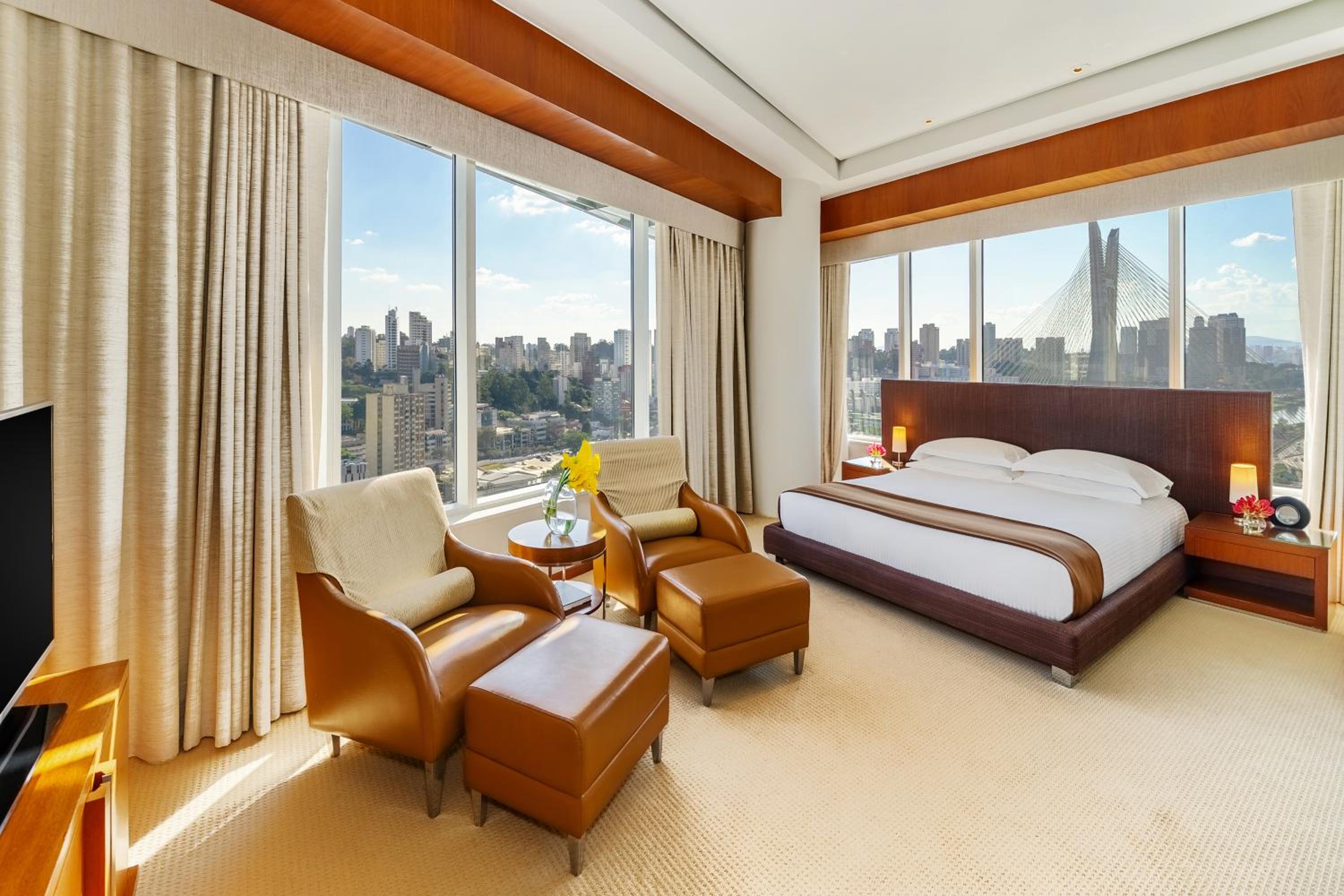 Diplomatic Suite - Photo 8