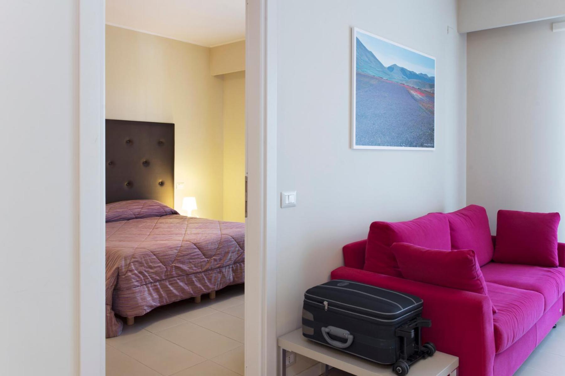One-Bedroom Apartment with Terrace - Photo 12