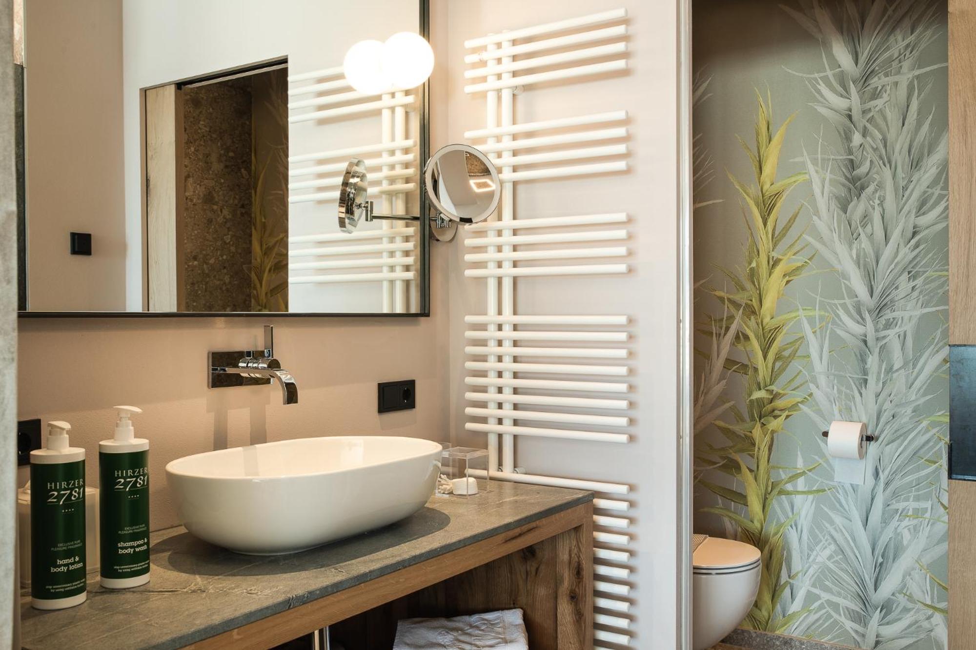 Superior Suite - Photo 4