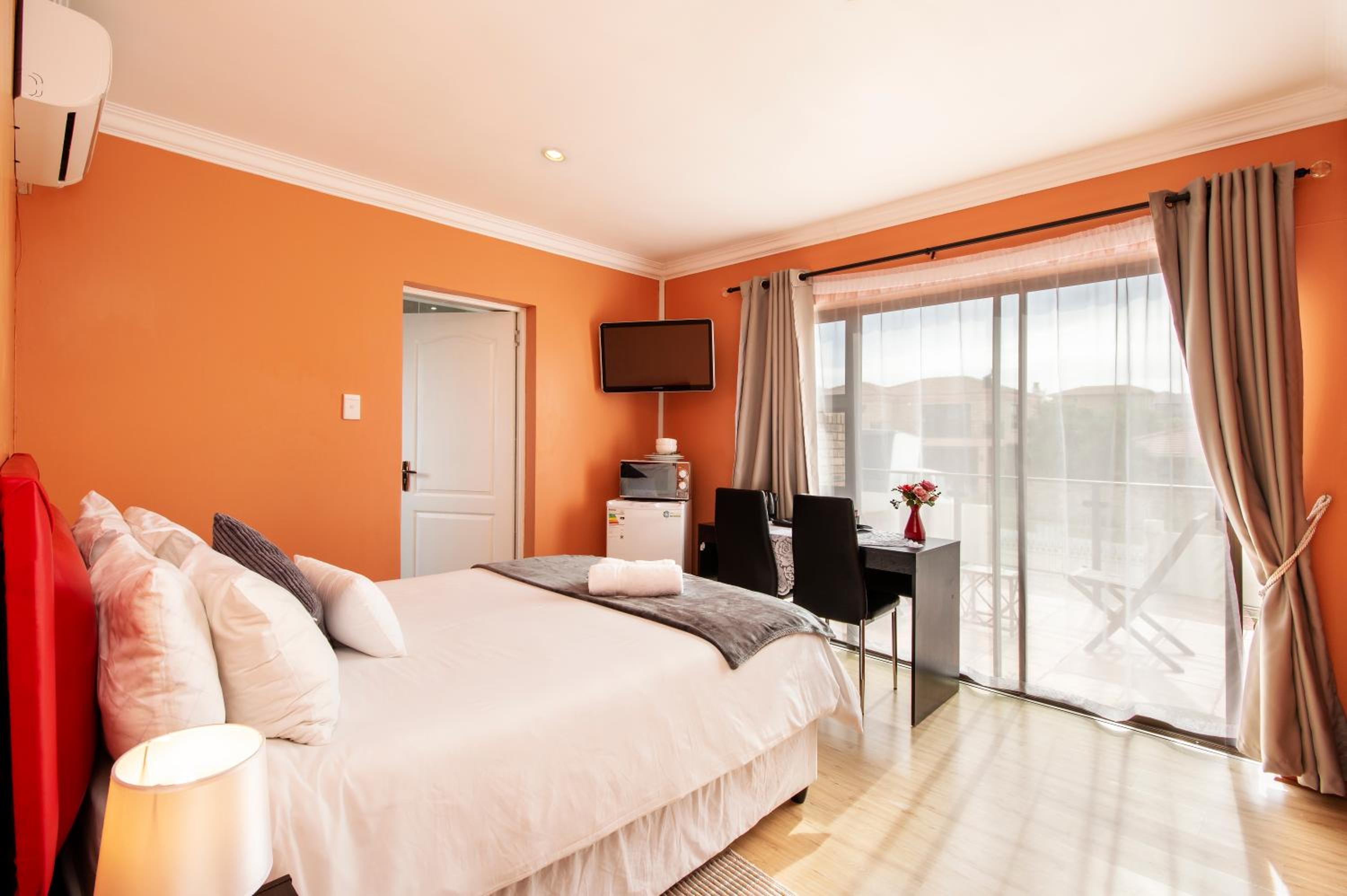 Double Room with Balcony photo 1