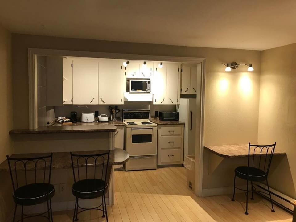 One-Bedroom Apartment - Photo 6