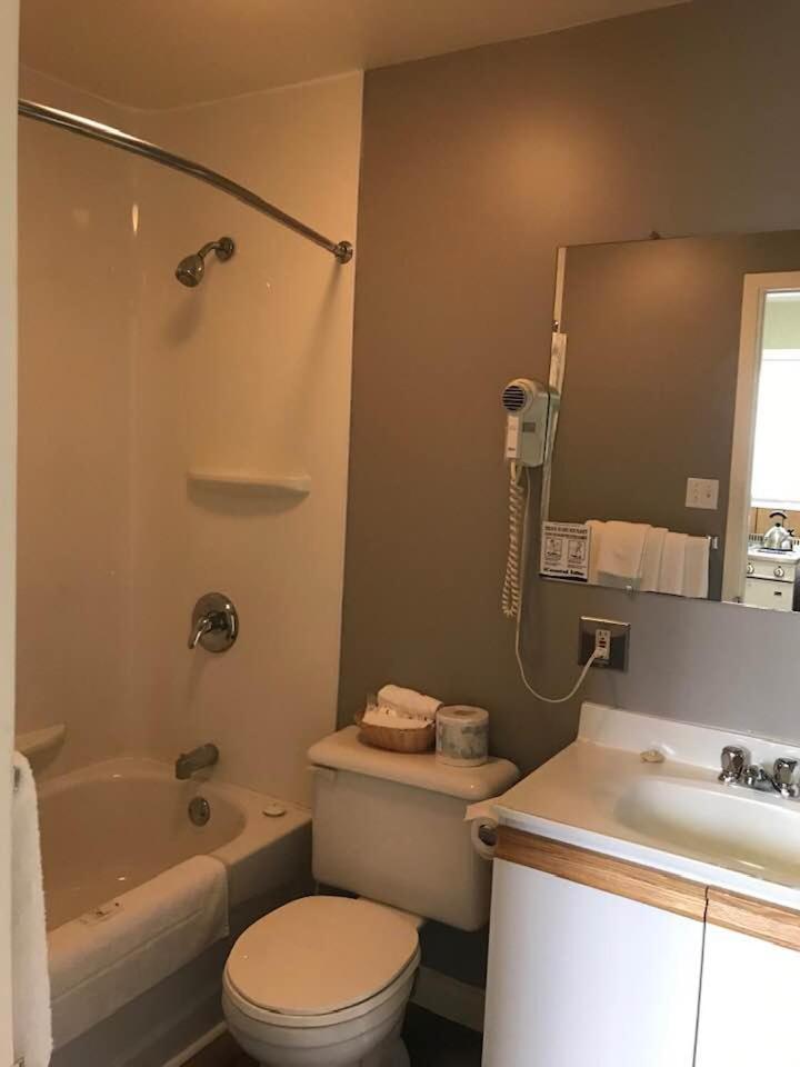 Suite - Photo 2