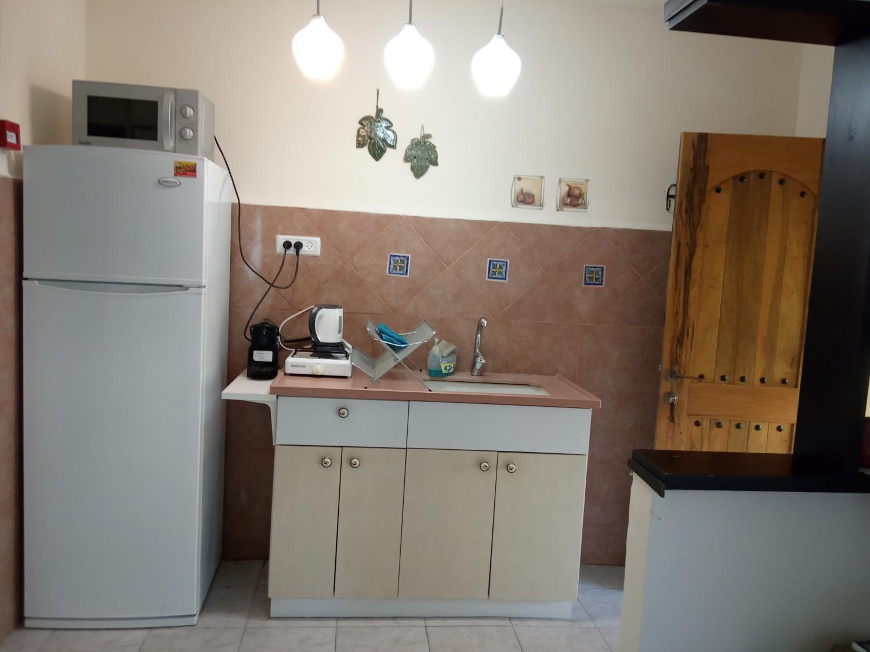 Two-Bedroom Apartment with Balcony - Photo 2