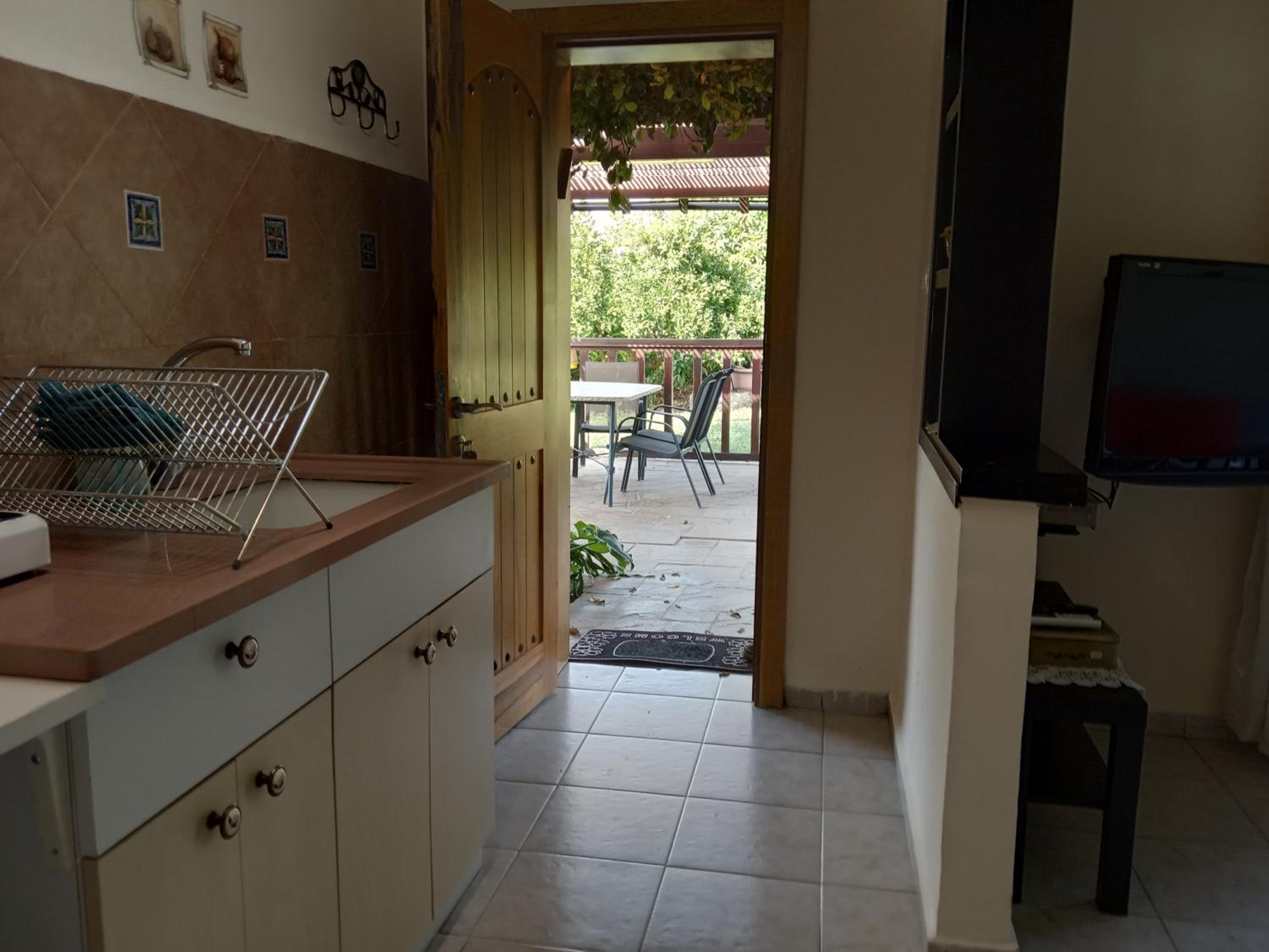 Two-Bedroom Apartment with Balcony - Photo 5