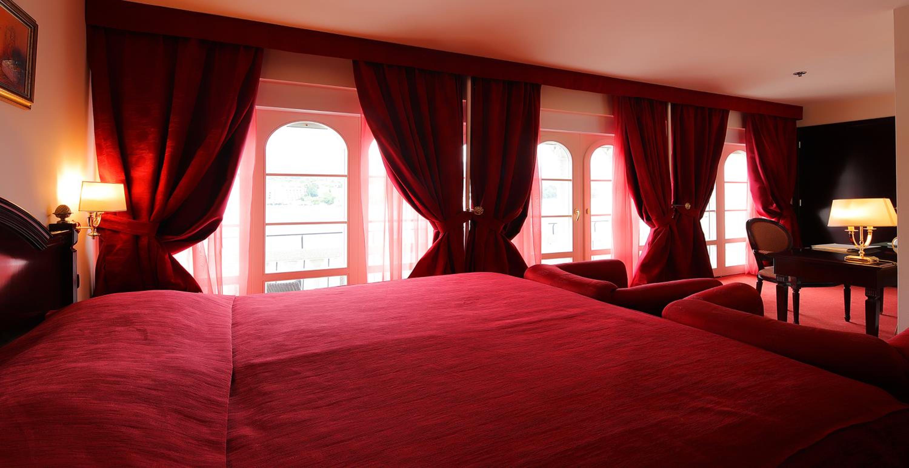Special Offer - Double Room with Balcony with Romantic package photo 3