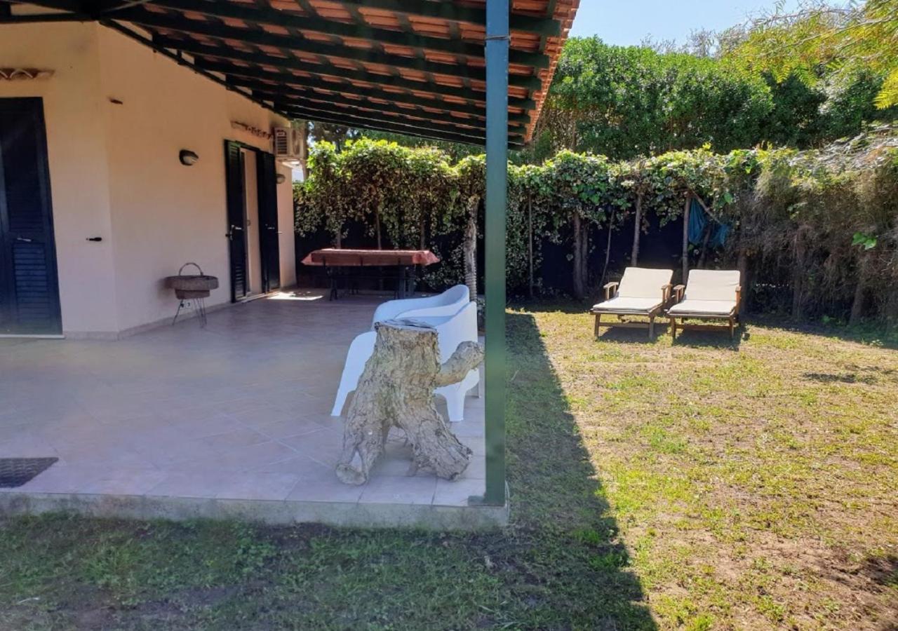 Villa - Beach Front photo 2