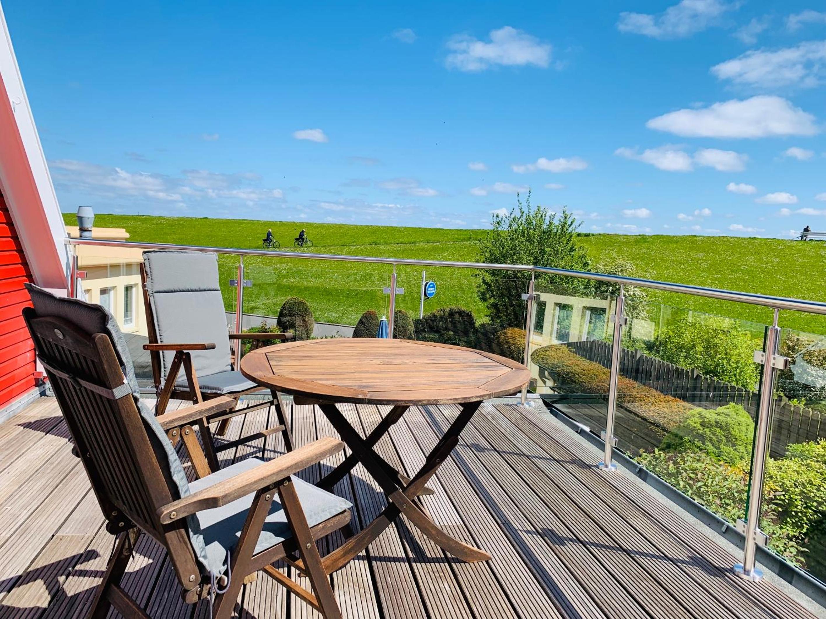 Apartment With Garden View photo 3
