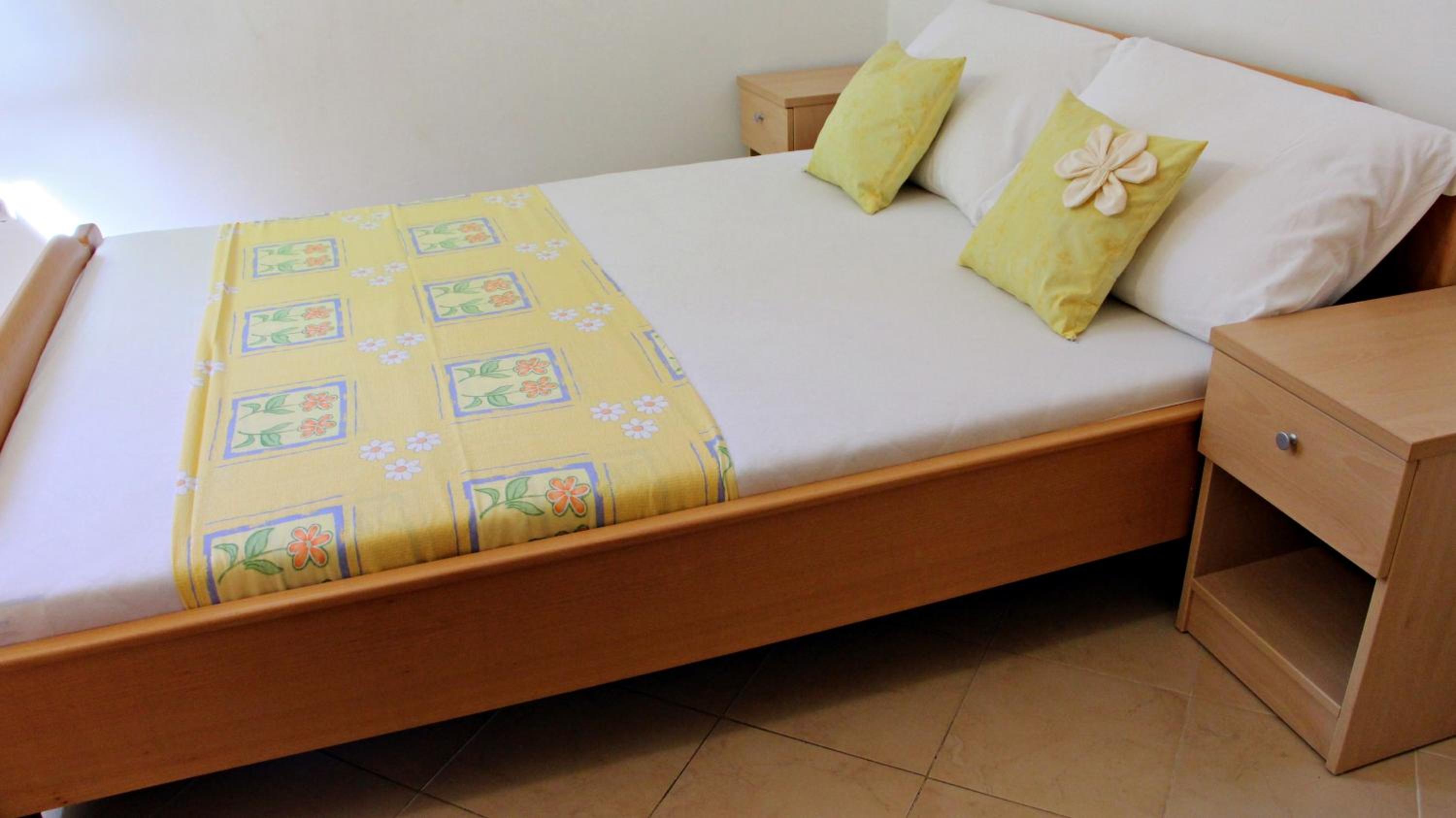 One-Bedroom Apartment with Patio - Photo 6