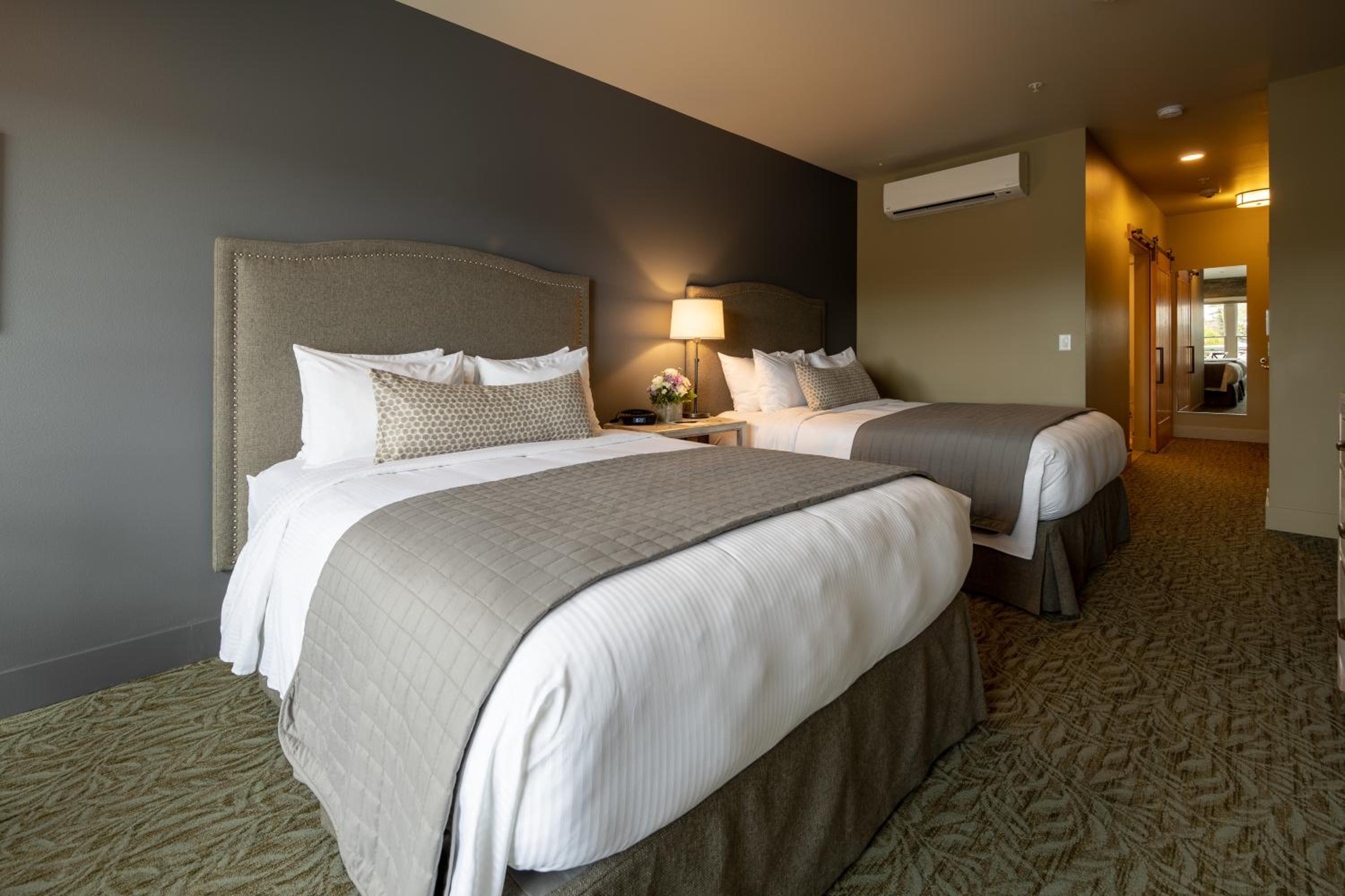 Queen Room with Two Queen Beds - Accessible (If you do not require ADA kindly consider another room if available) photo 1