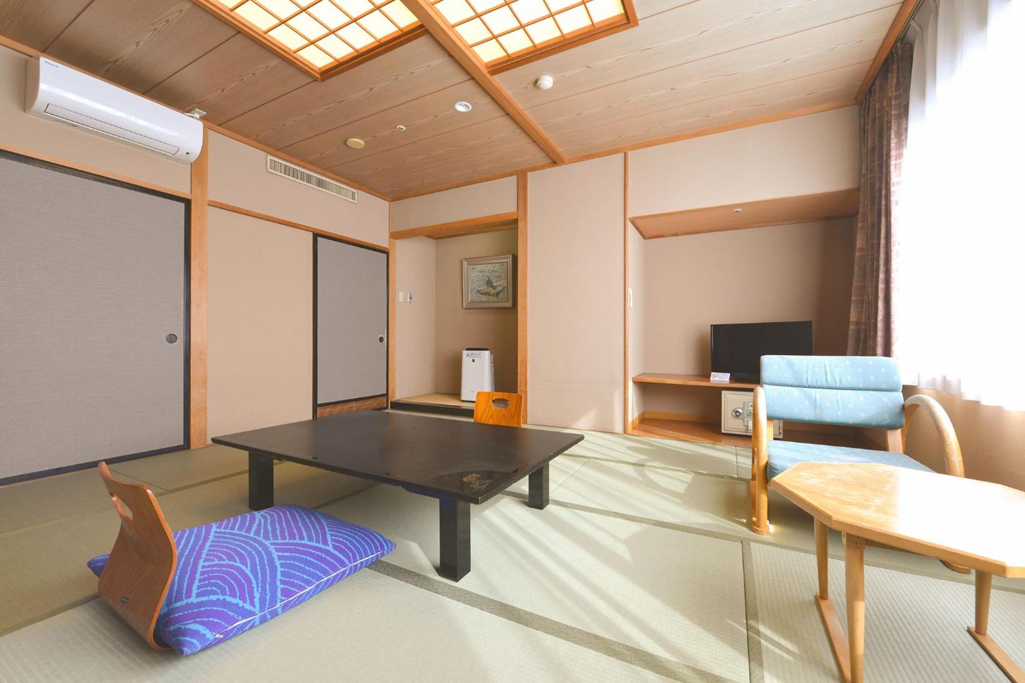 Superior Japanese-Style-Room(City Side) - Indoor Bath - Non-Smoking