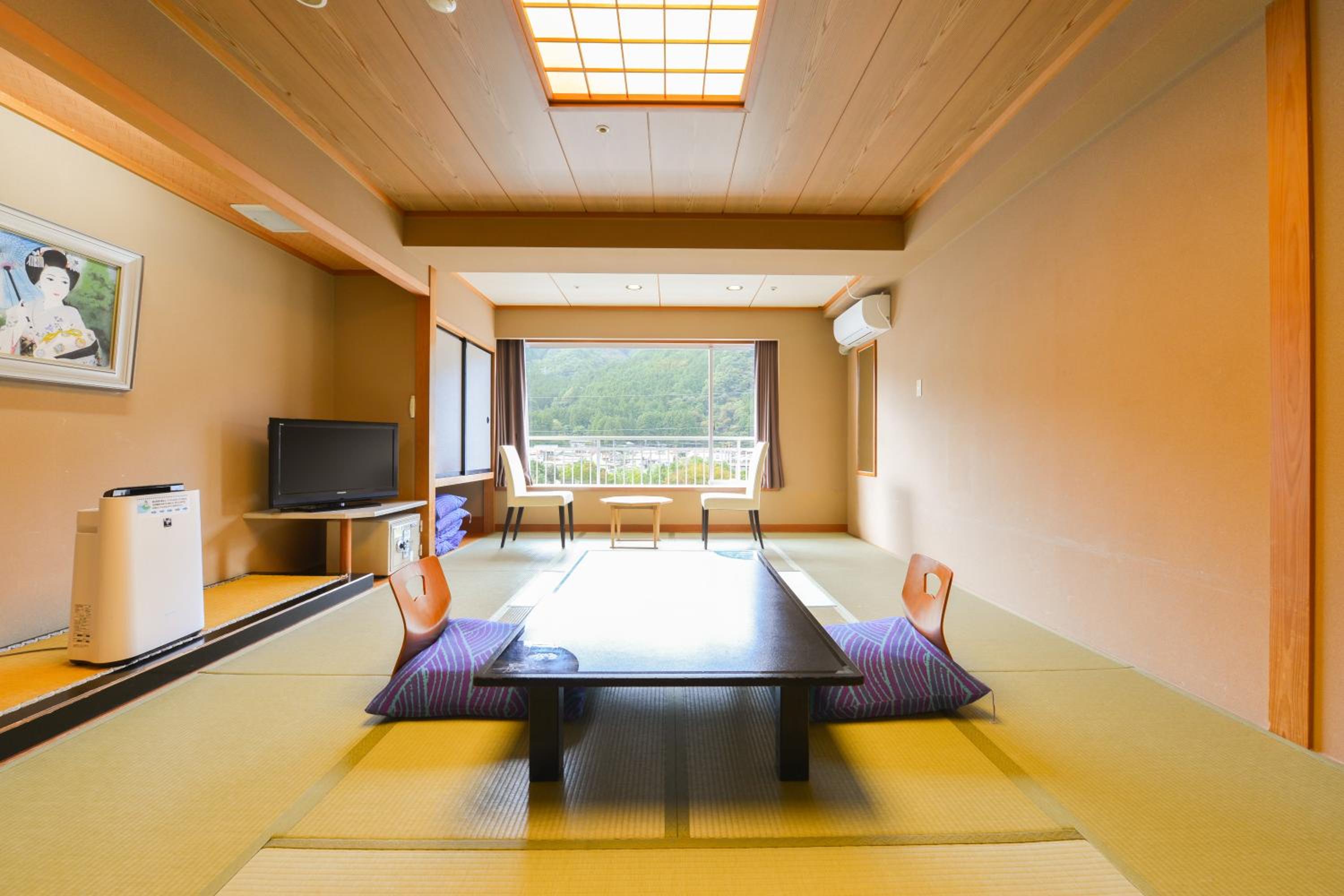 Superior Japanese-Style-Room - Indoor Bath - Non-Smoking