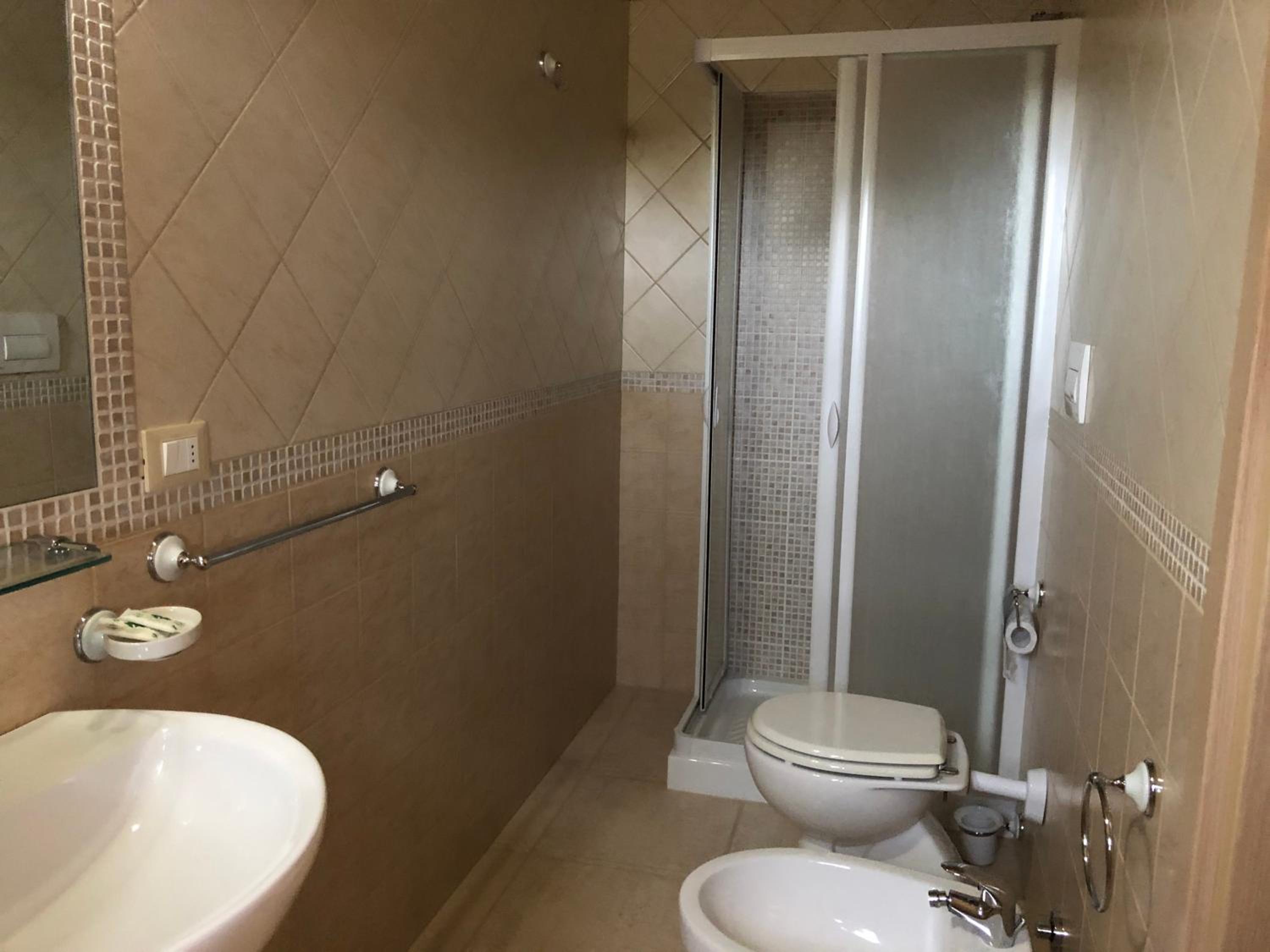 Double or Twin Room photo 3