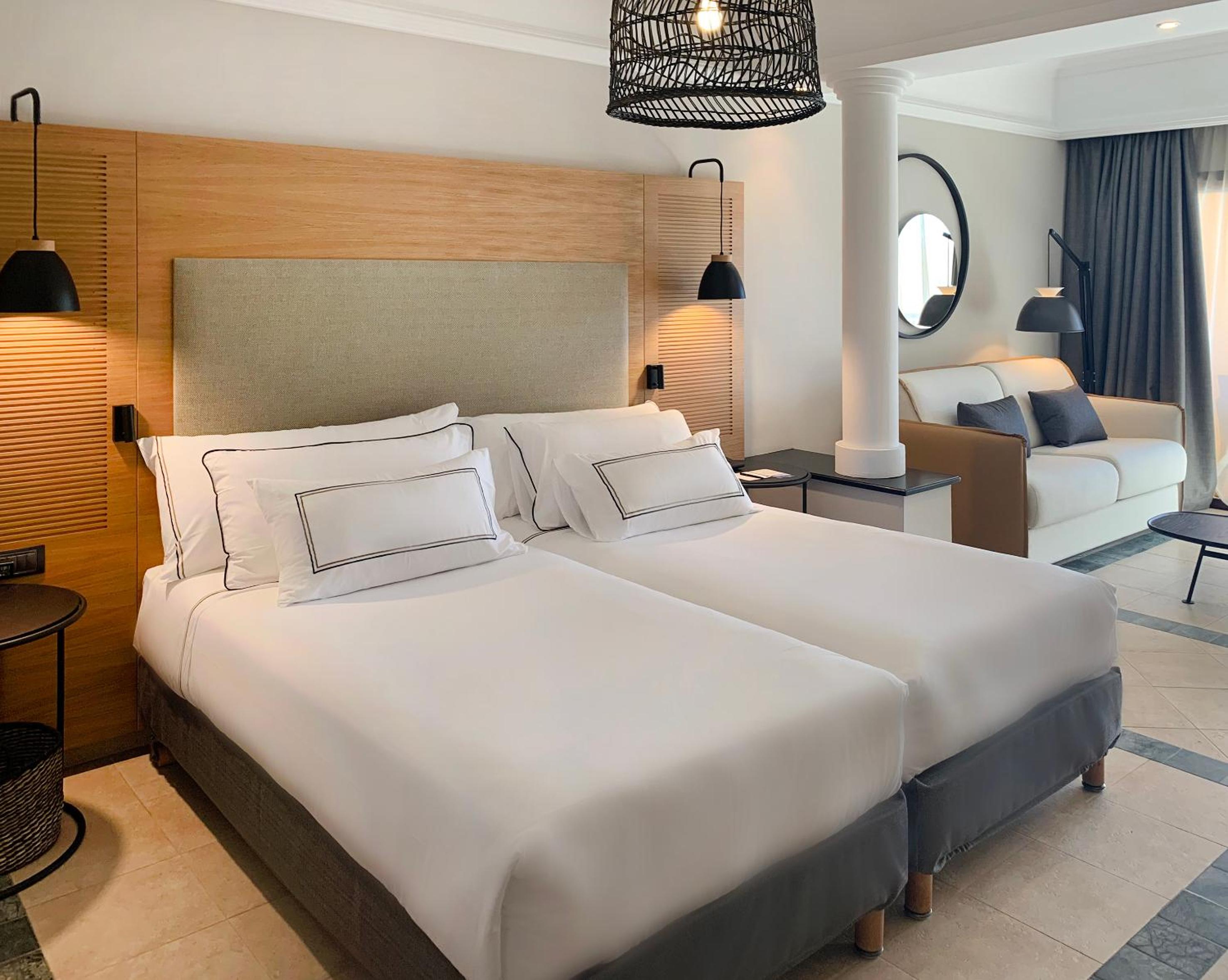 The Level Premium Room Skyline View - Photo 1