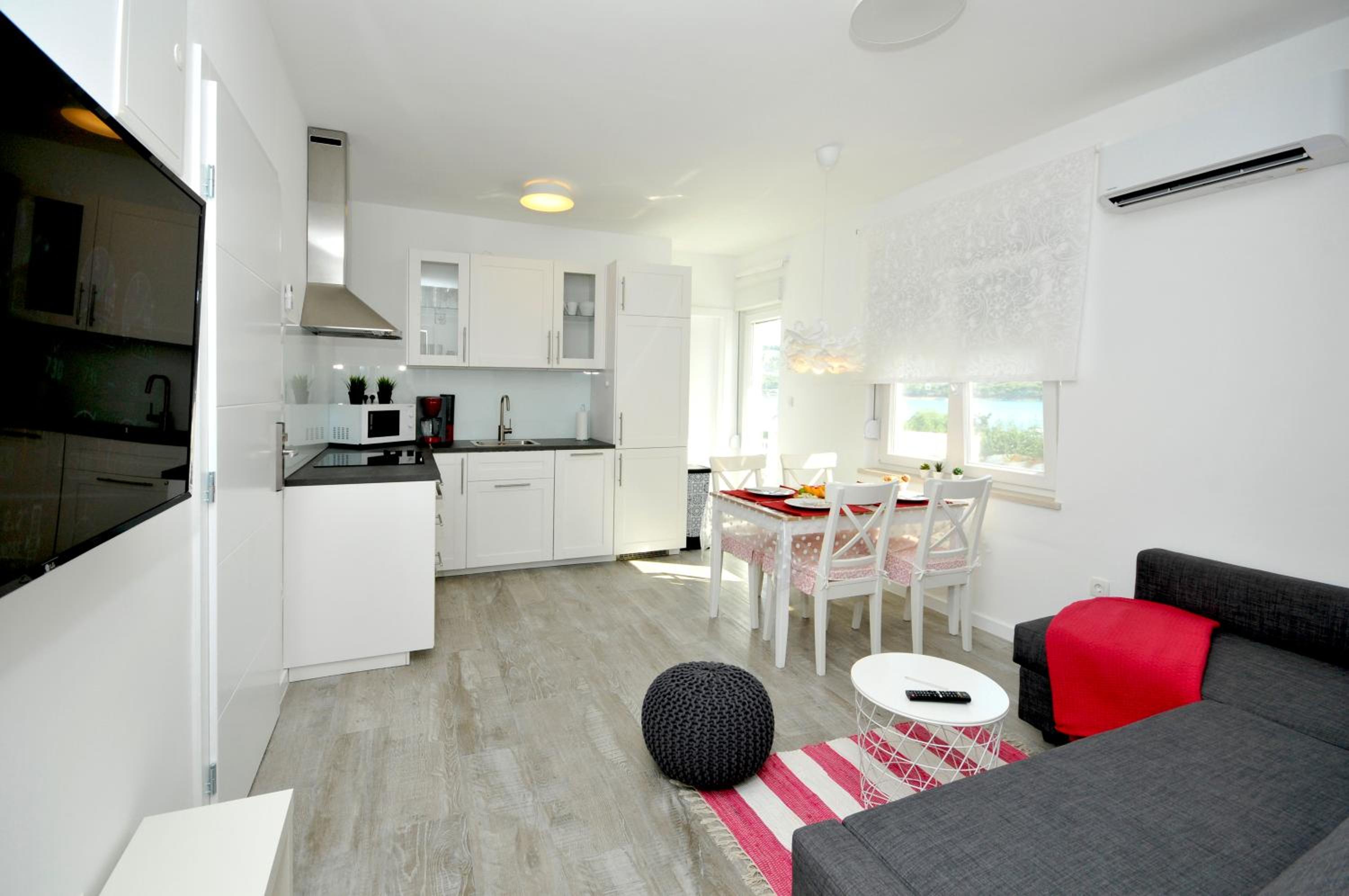 Apartment with Sea View