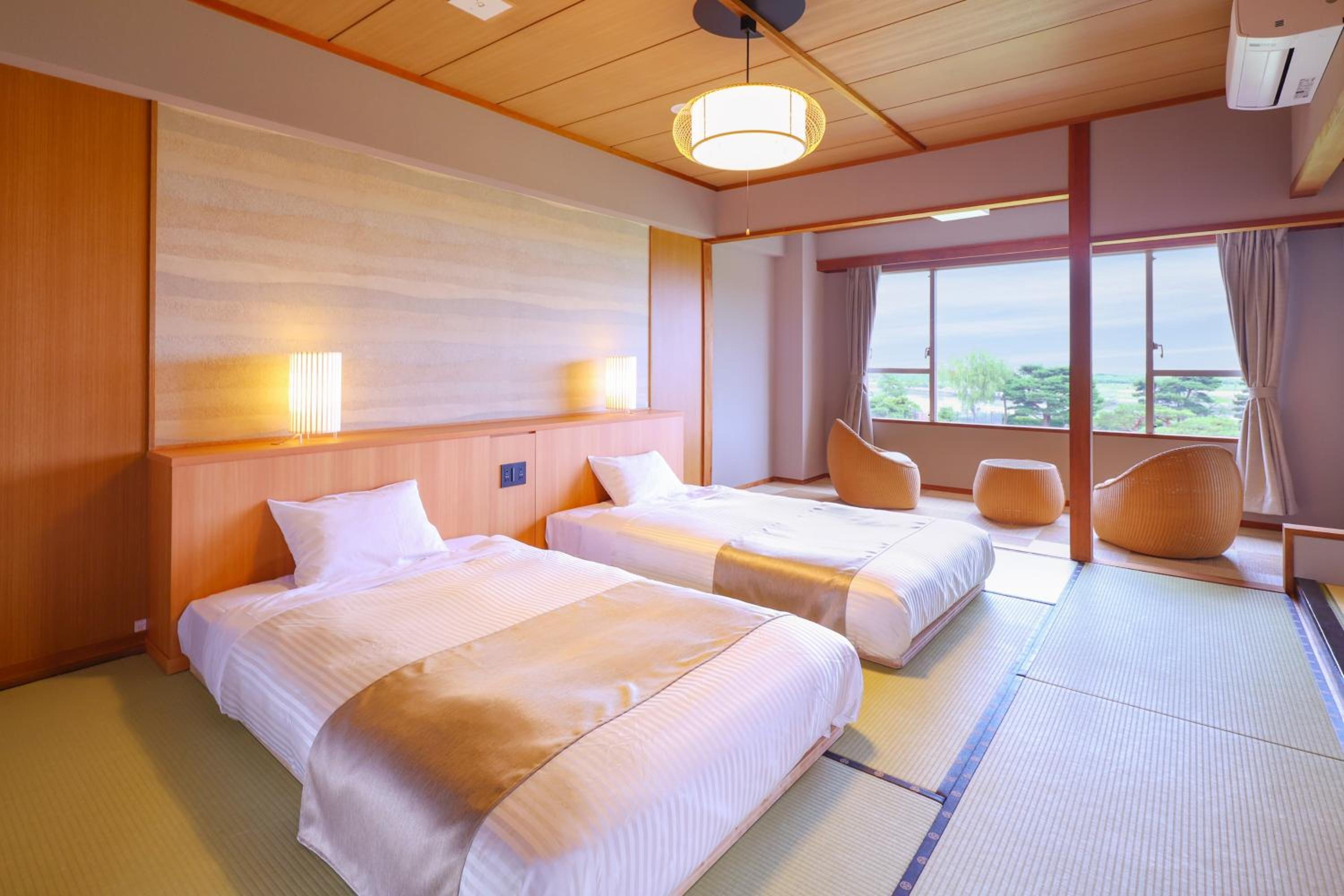 Superior Japanese-Style Beds holds 2 people - Indoor Bath - Non-Smoking