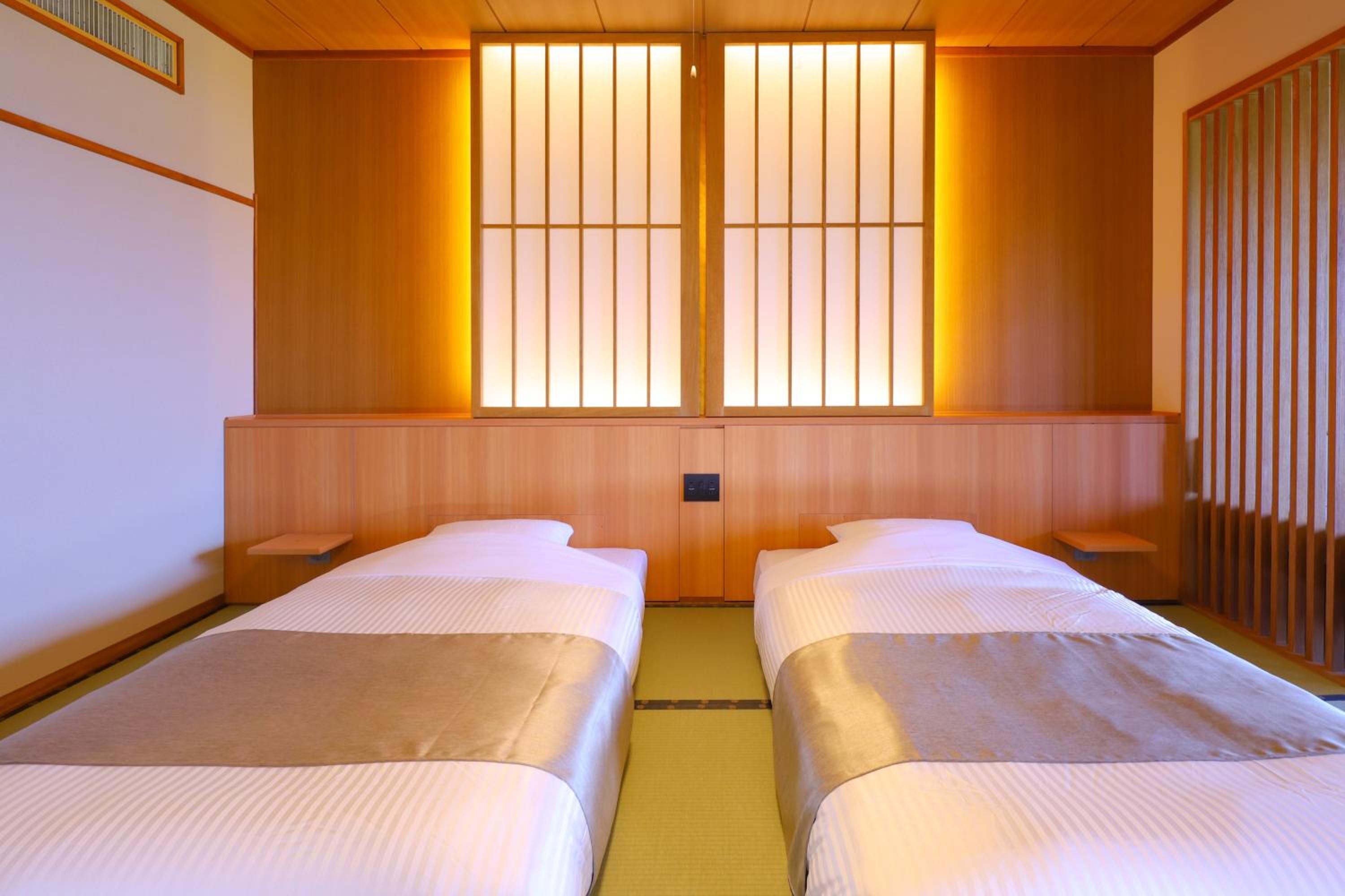 Superior Japanese-Style Beds holds 3 people - Indoor Bath - Non-Smoking