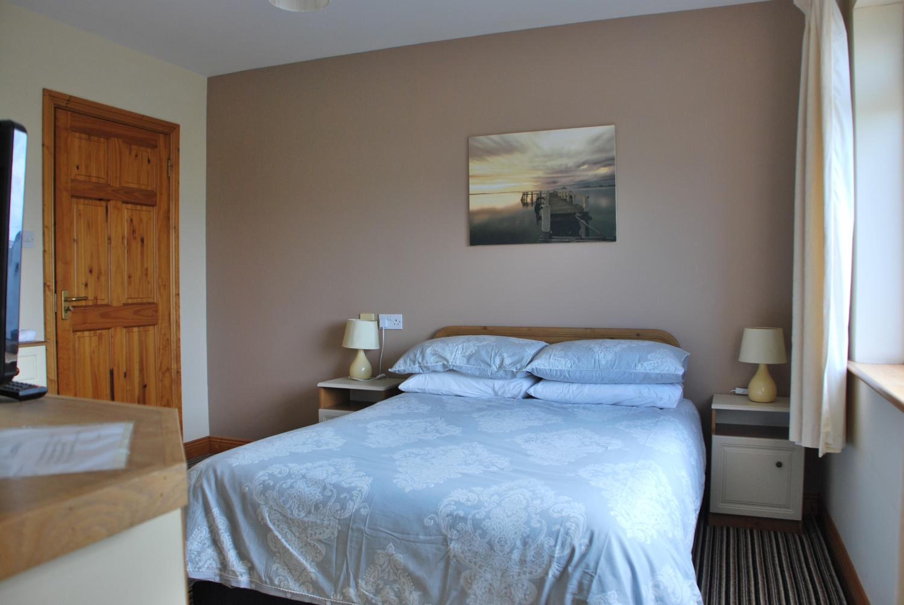 Double Room with Private Bathroom photo 1