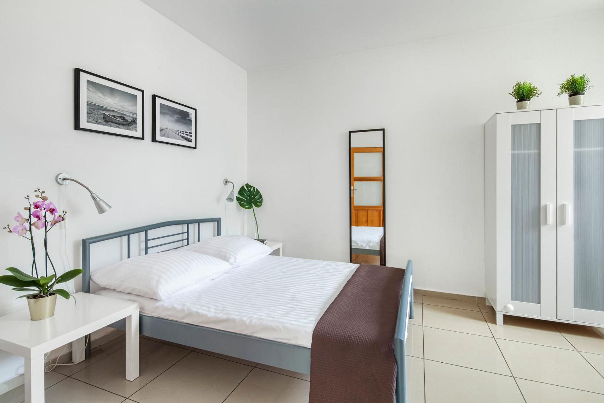 Apartment - Photo 1