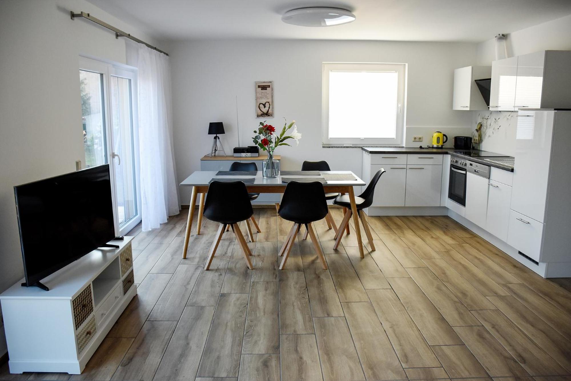 Apartment with Garden View - Photo 3