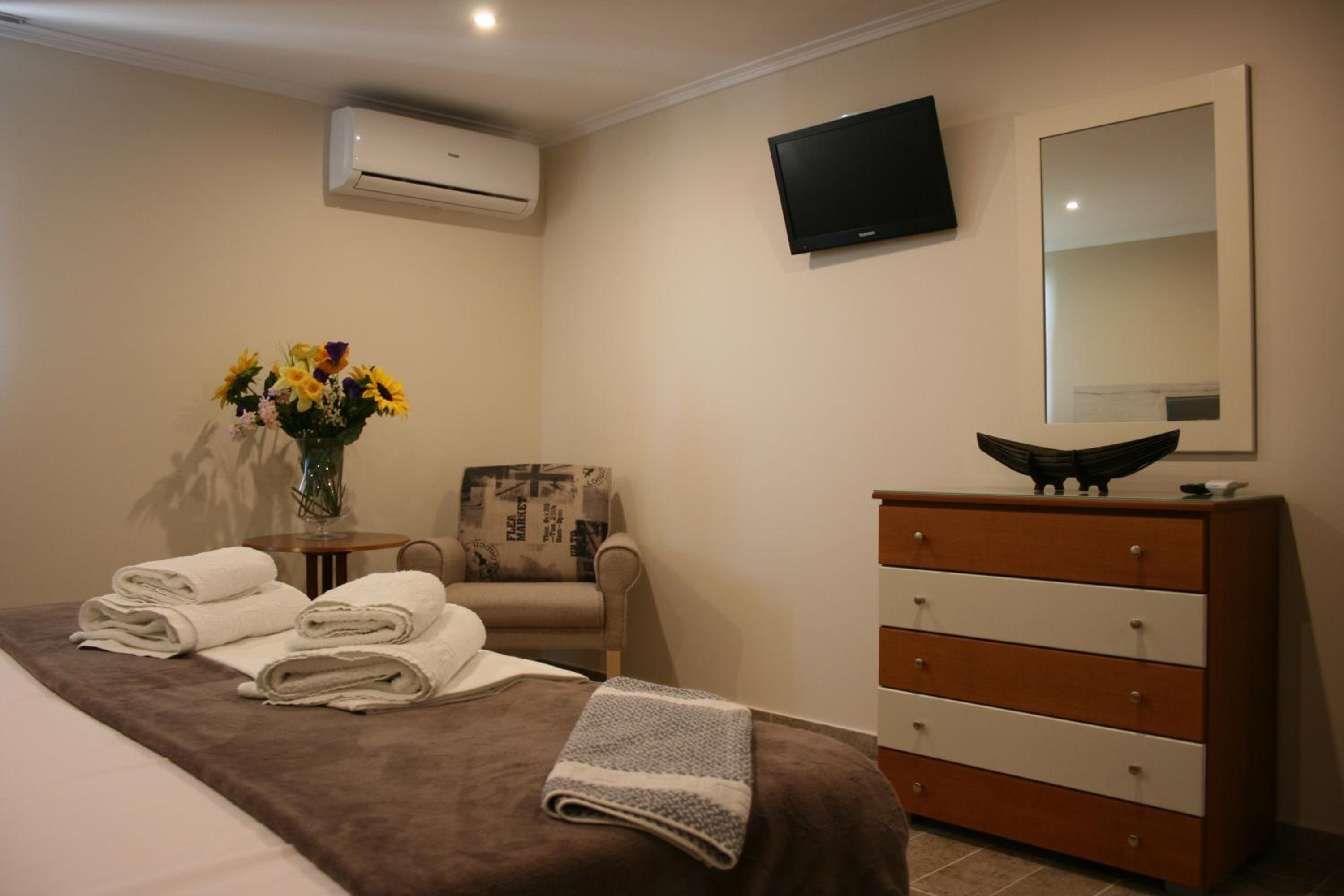 Family Suite with Balcony photo 2