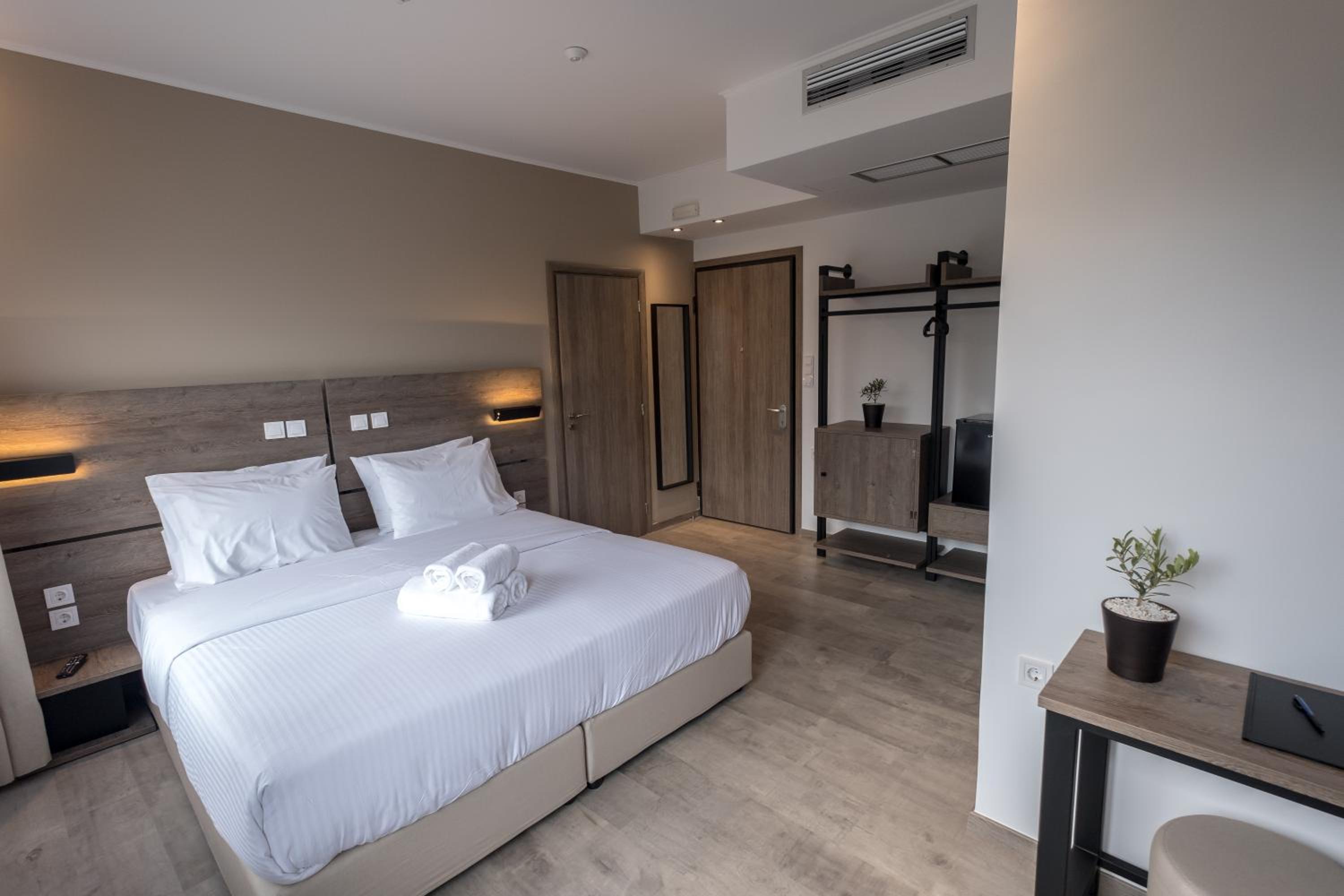 Standard Double Room - Photo 1