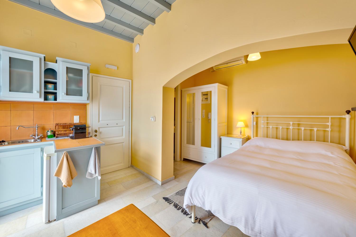 Apartment with Terrace photo 1