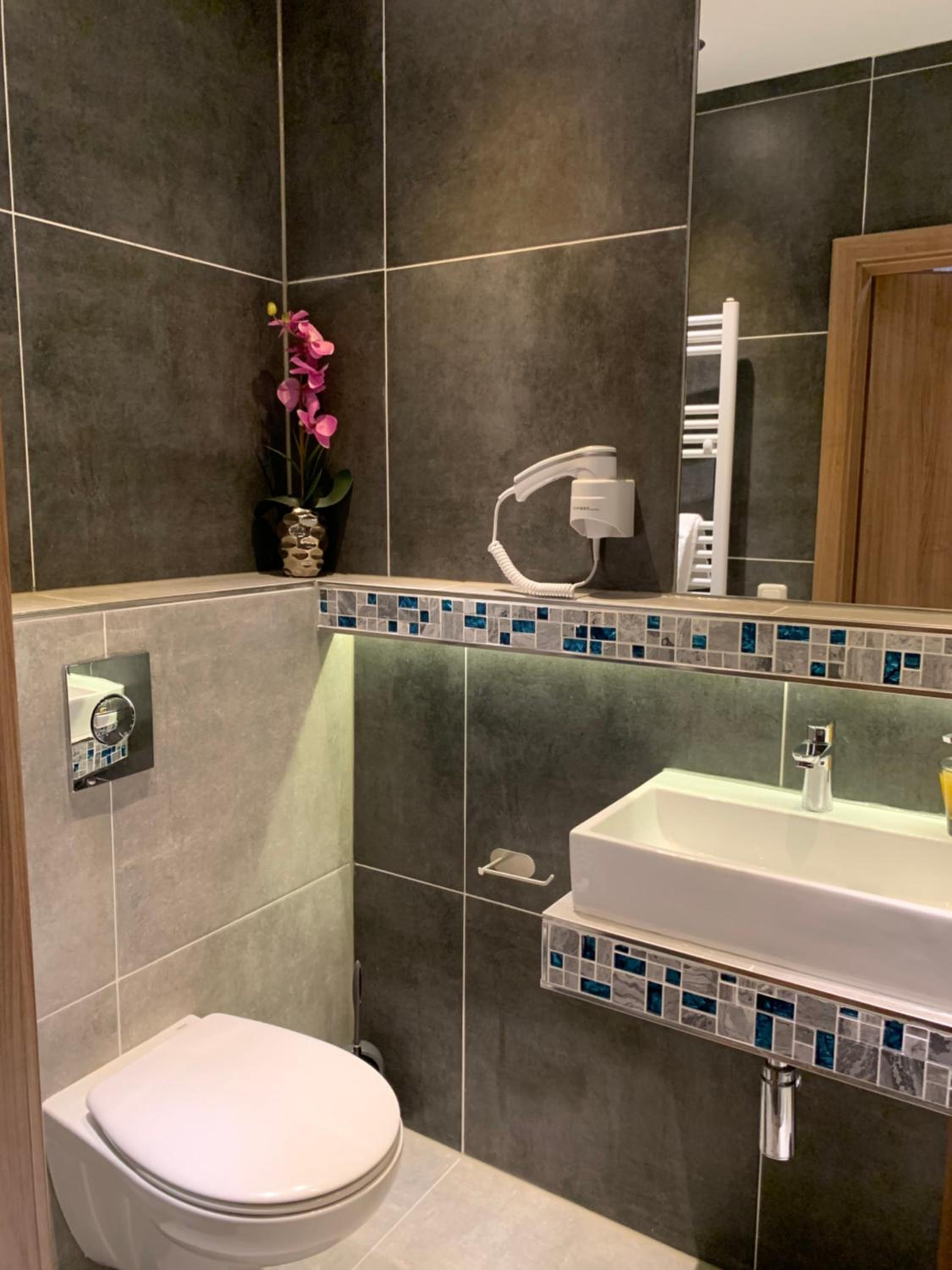 Double Room - Photo 8