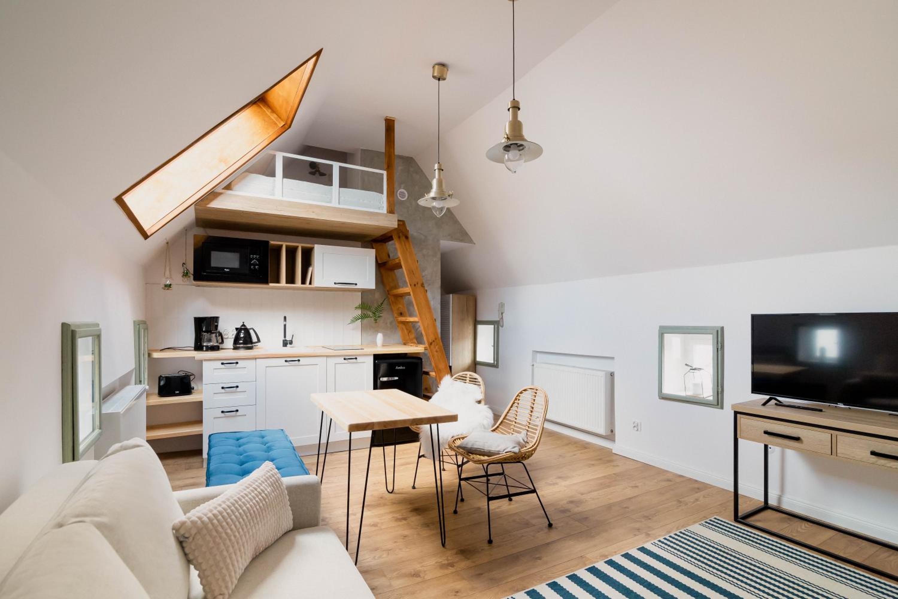 Studio Apartment - Photo 5
